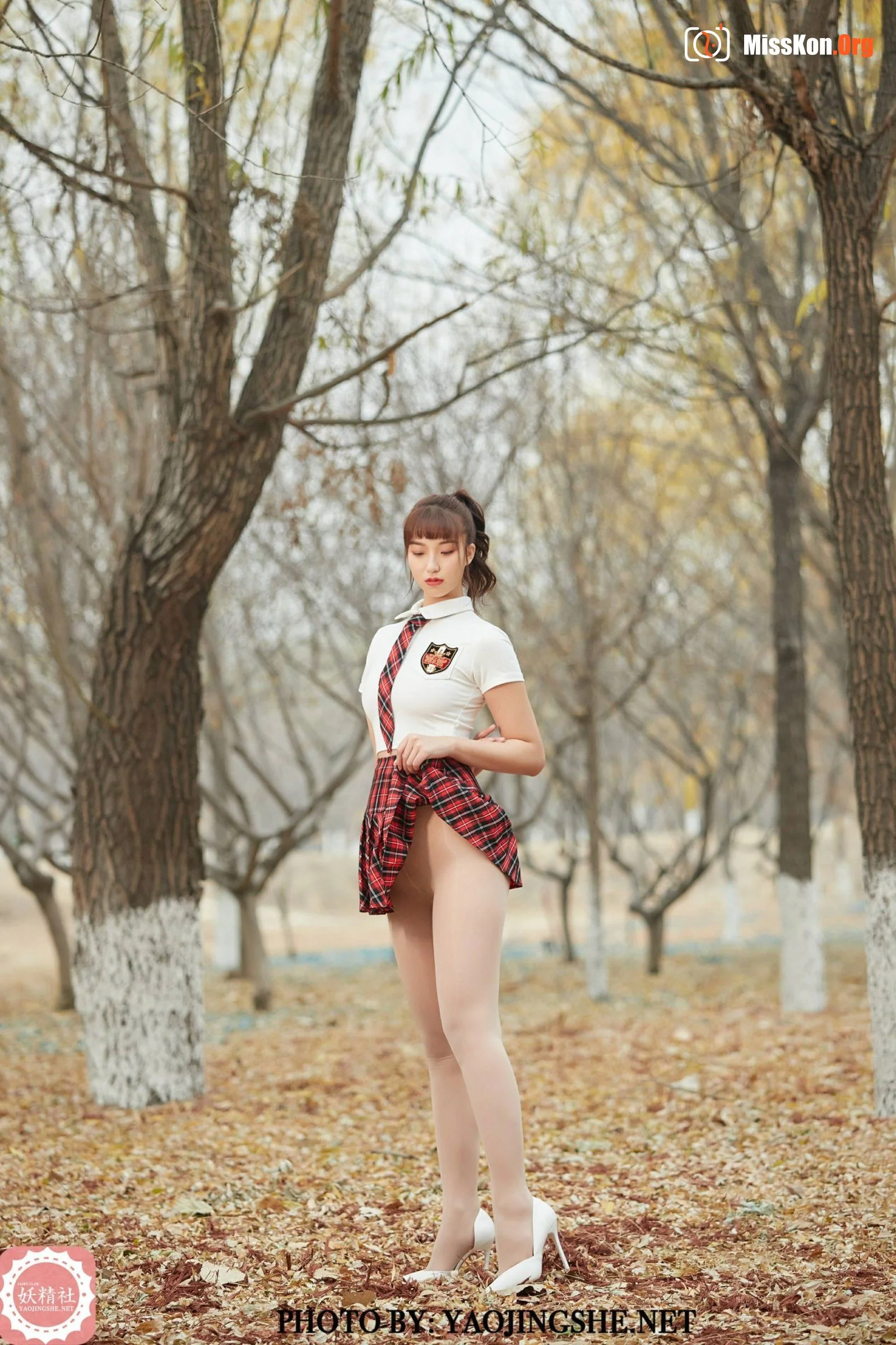 Li Jiaer: Holiday (T2125) - Photo 9