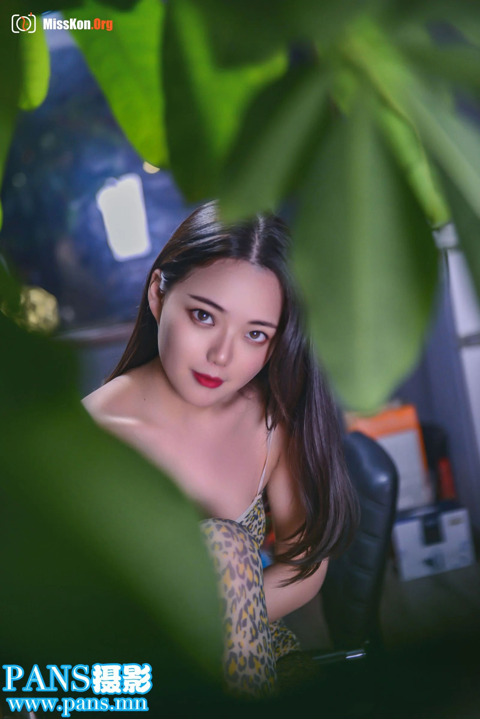 Li Mo - Photo 16
