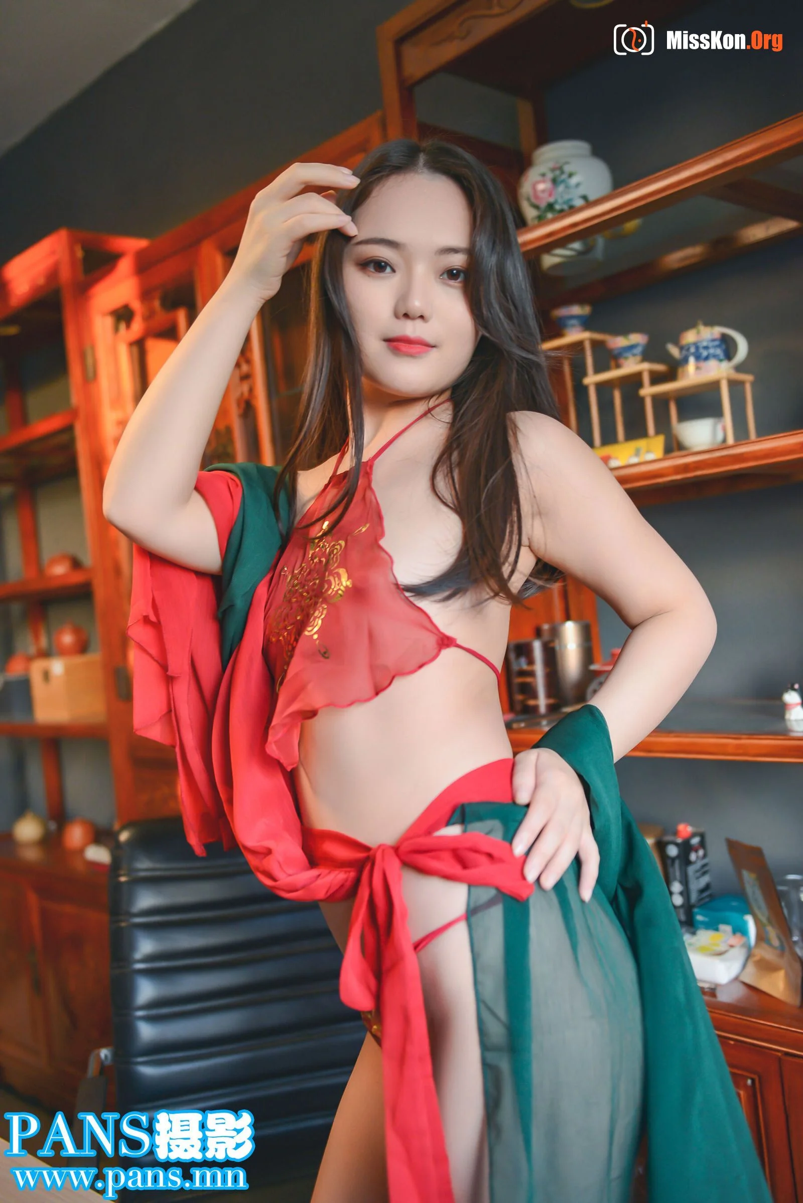 Li Mo - Photo 22