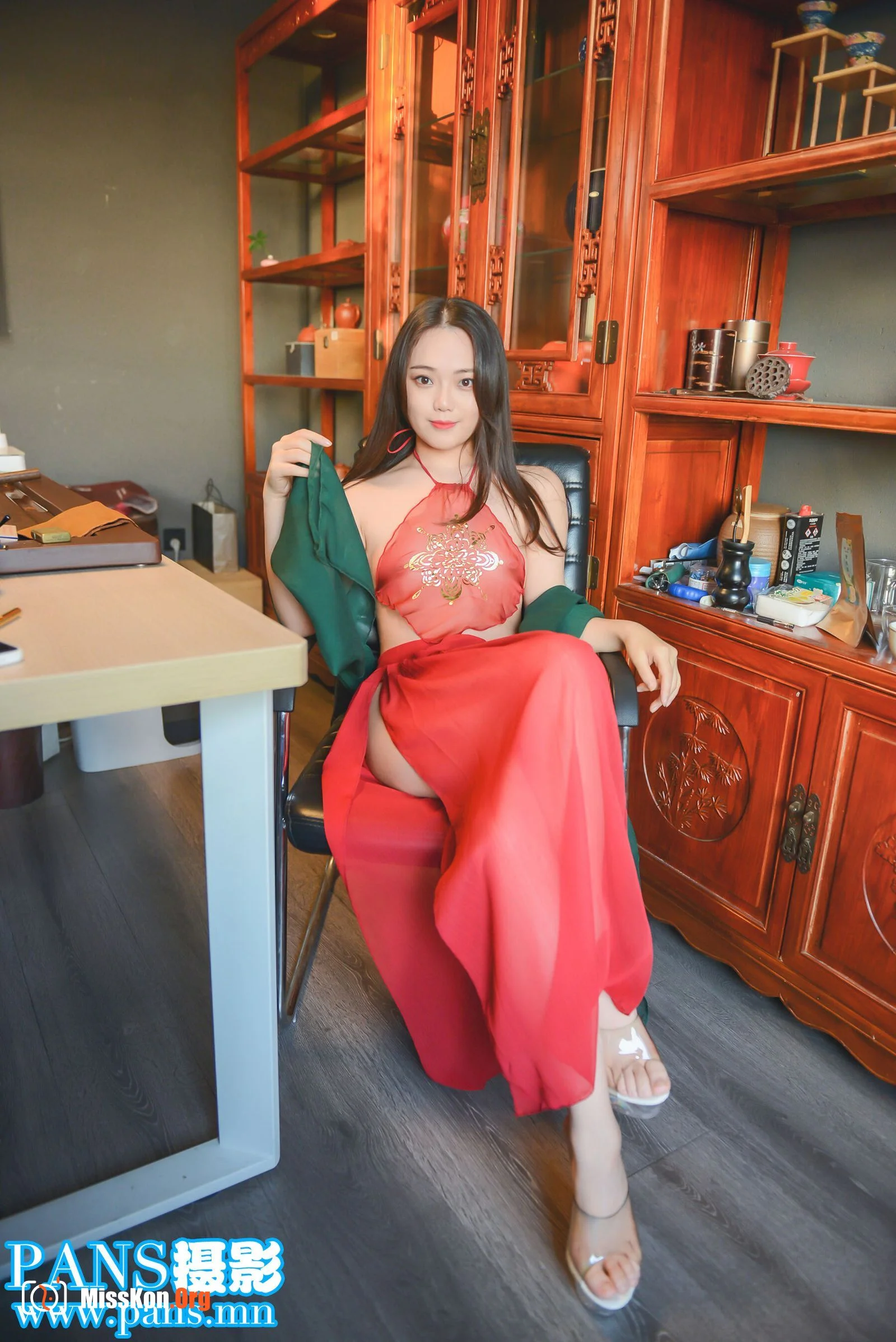 Li Mo - Photo 5
