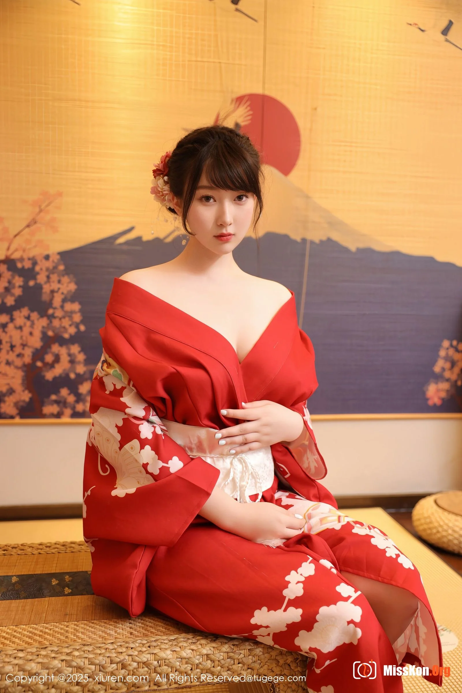 Li Qinenlrene - Photo 20