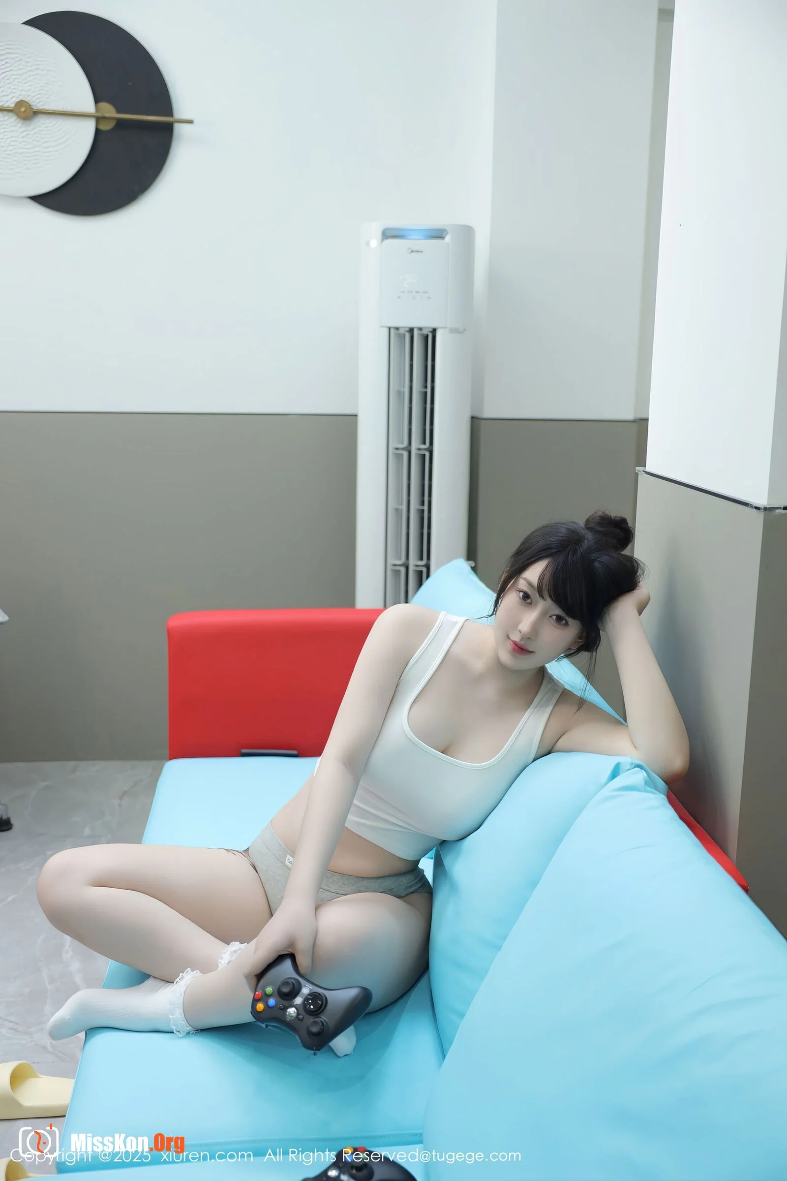 Li Qinenlrene - Photo 4