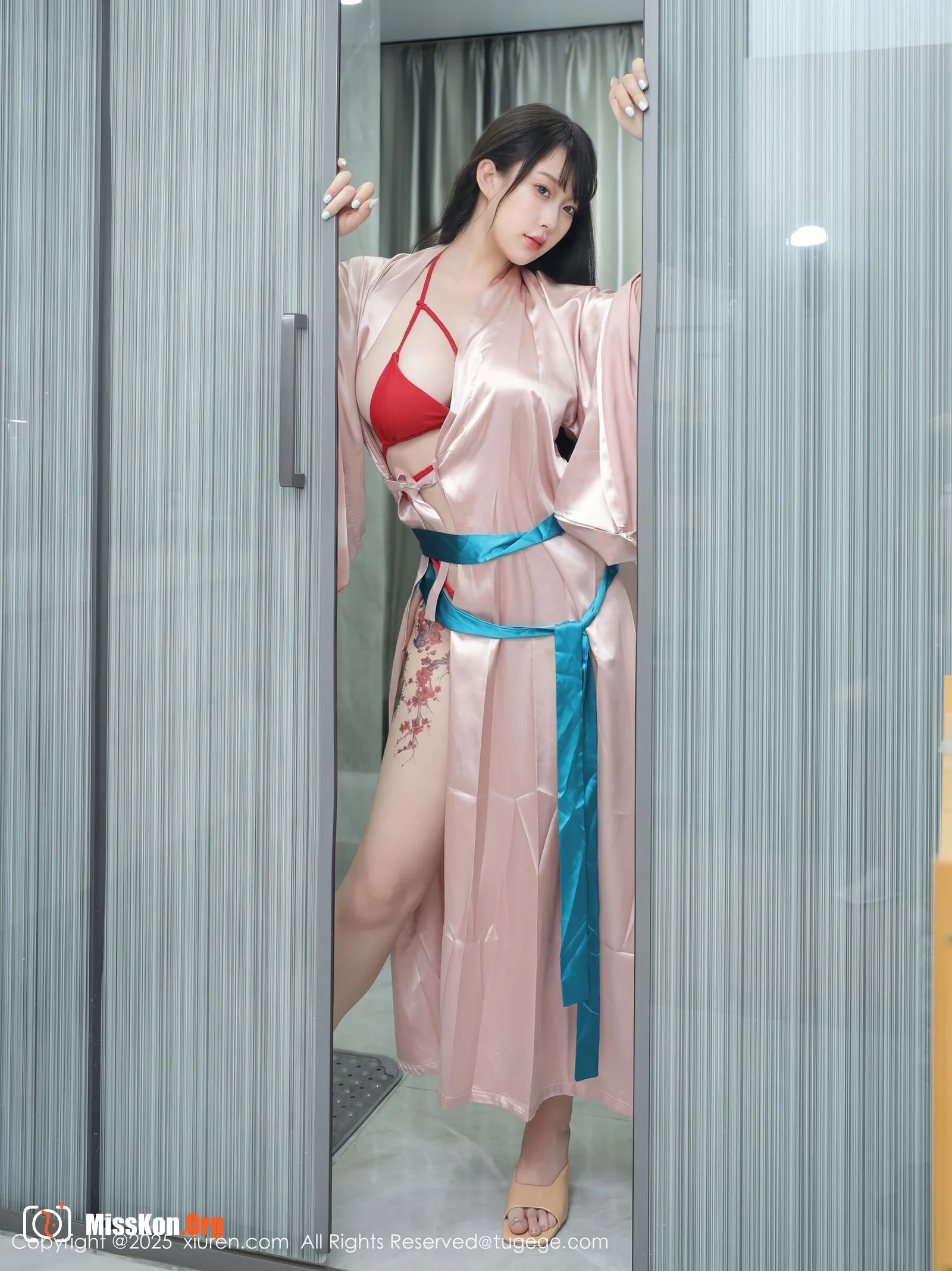 Li Qinenlrene - Photo 14