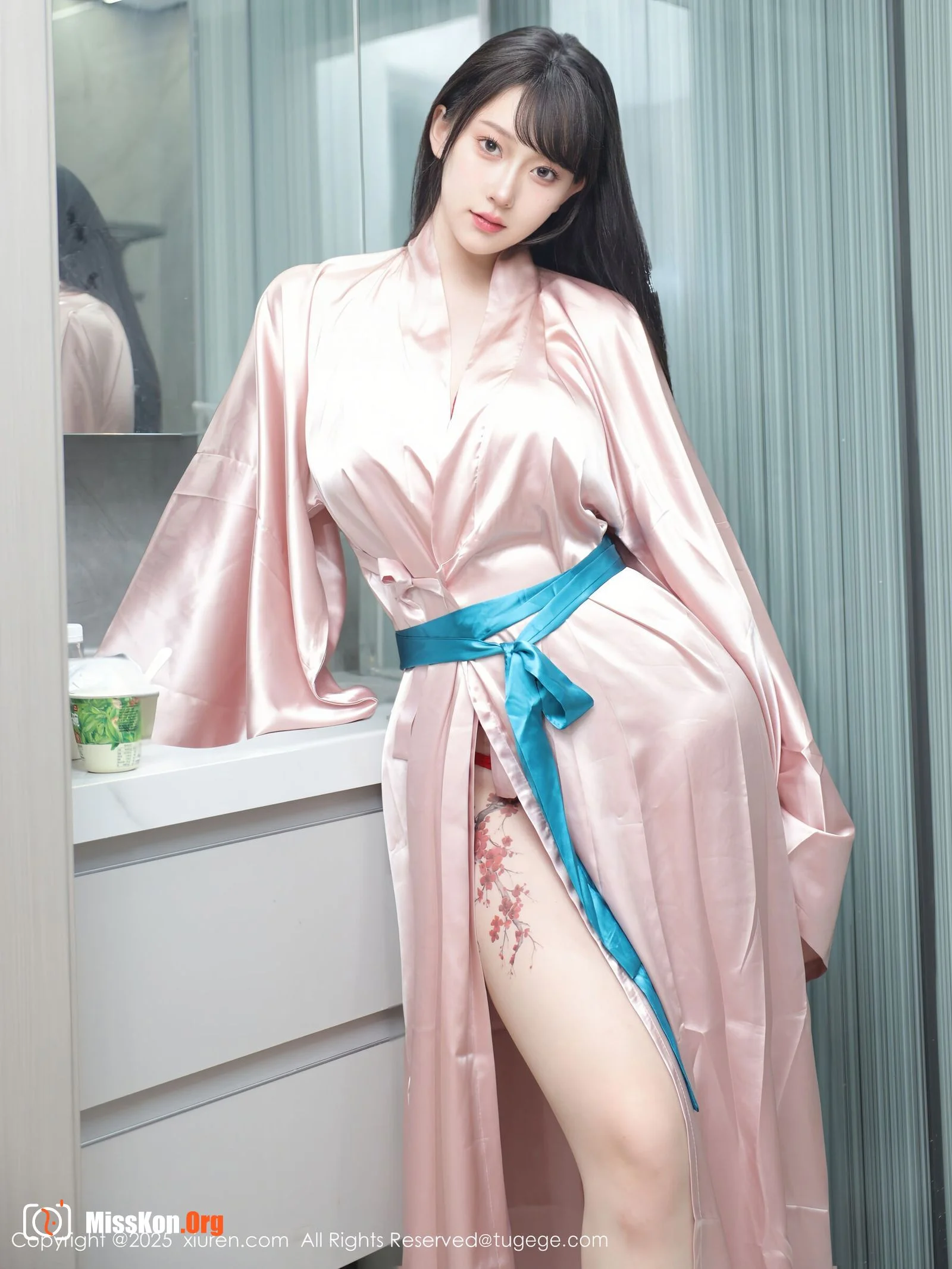 Li Qinenlrene - Photo 4