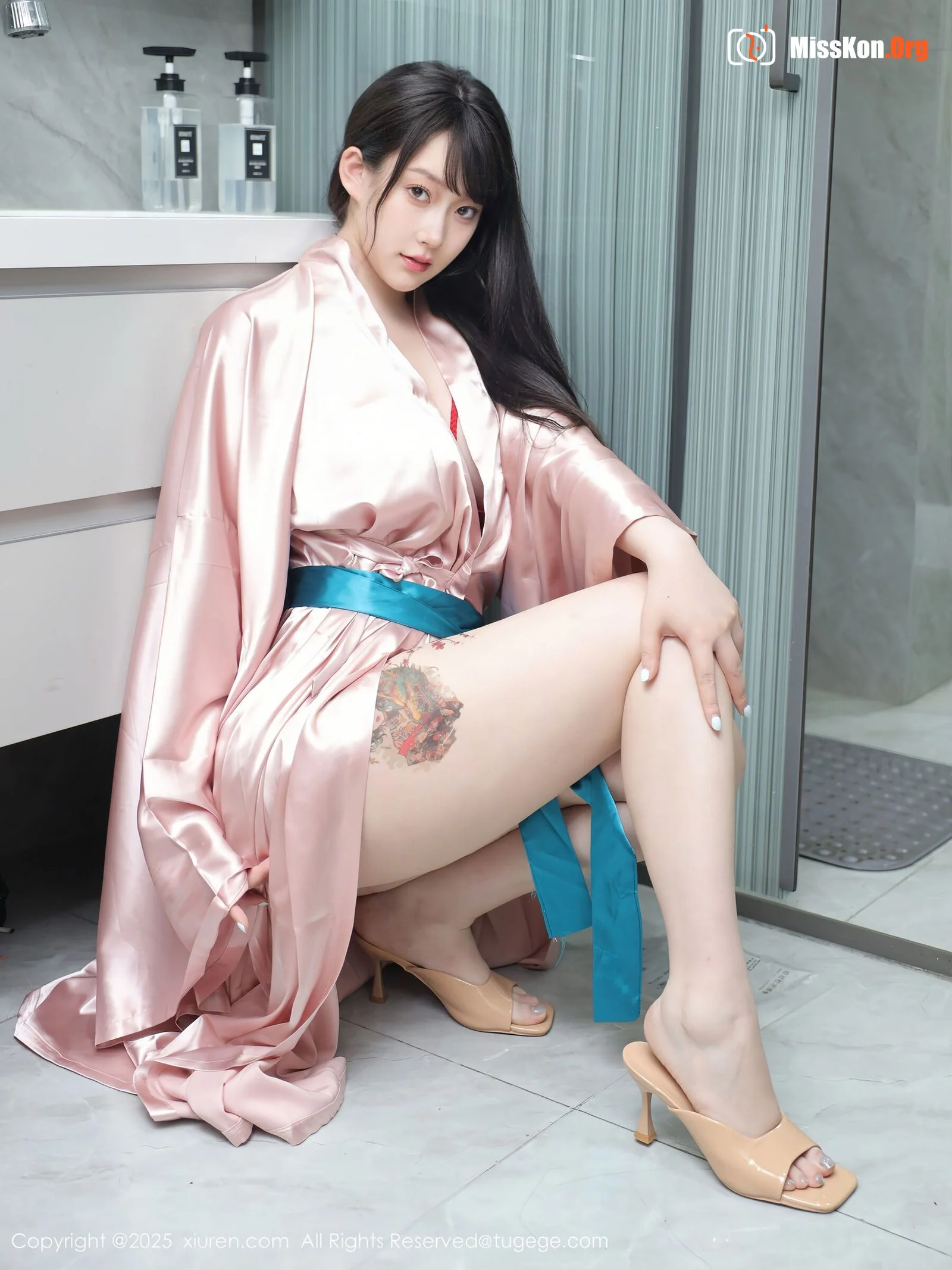Li Qinenlrene - Photo 7