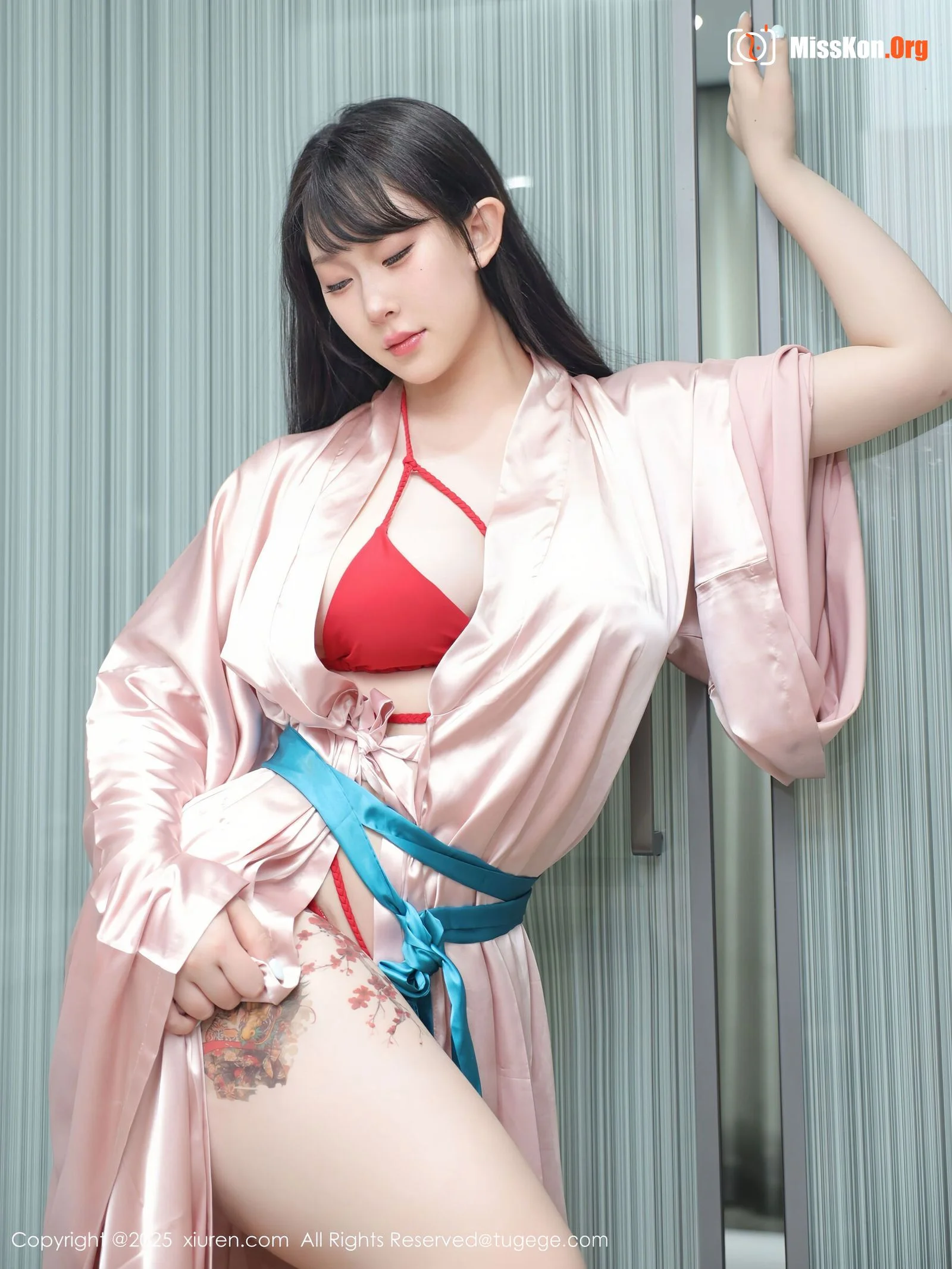Li Qinenlrene - Photo 9