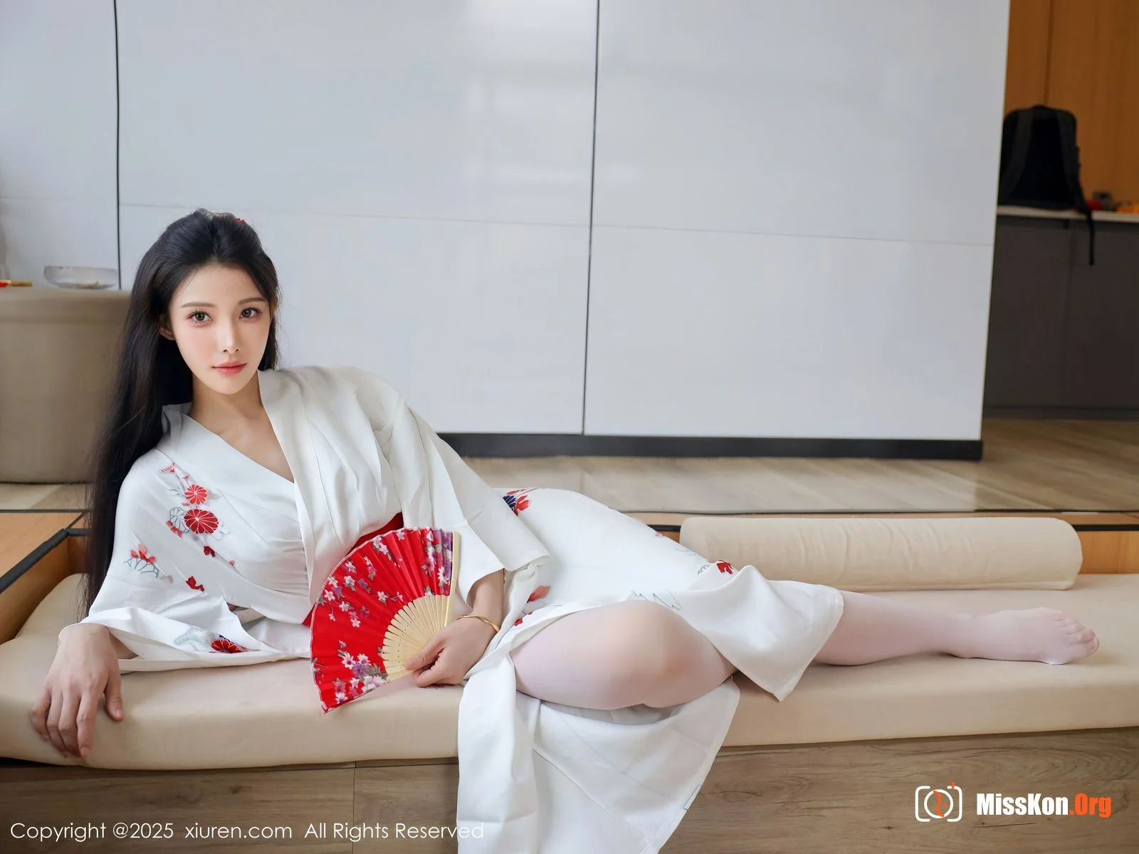 Li Shuanger - Photo 10