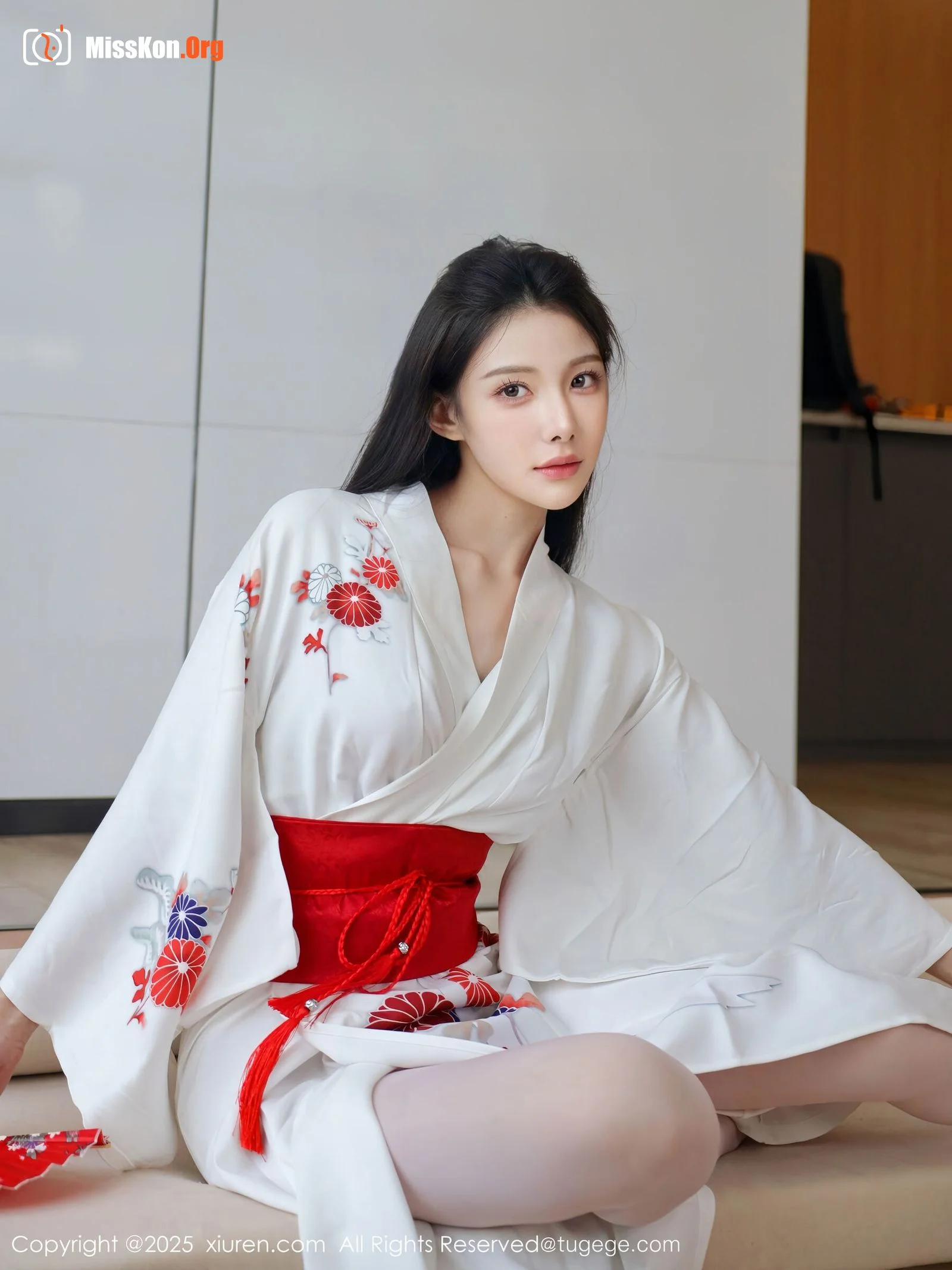 Li Shuanger - Photo 12