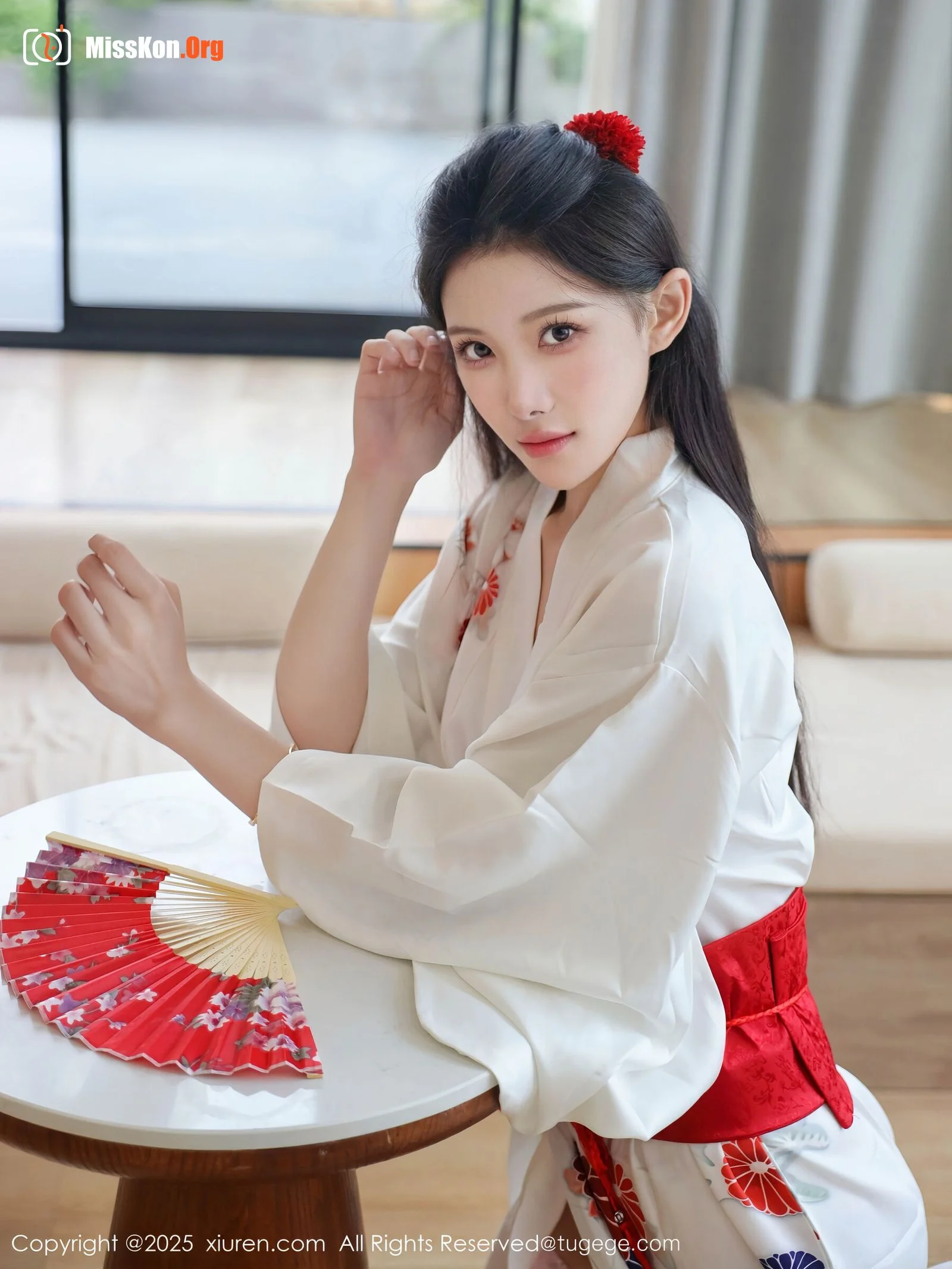 Li Shuanger - Photo 2