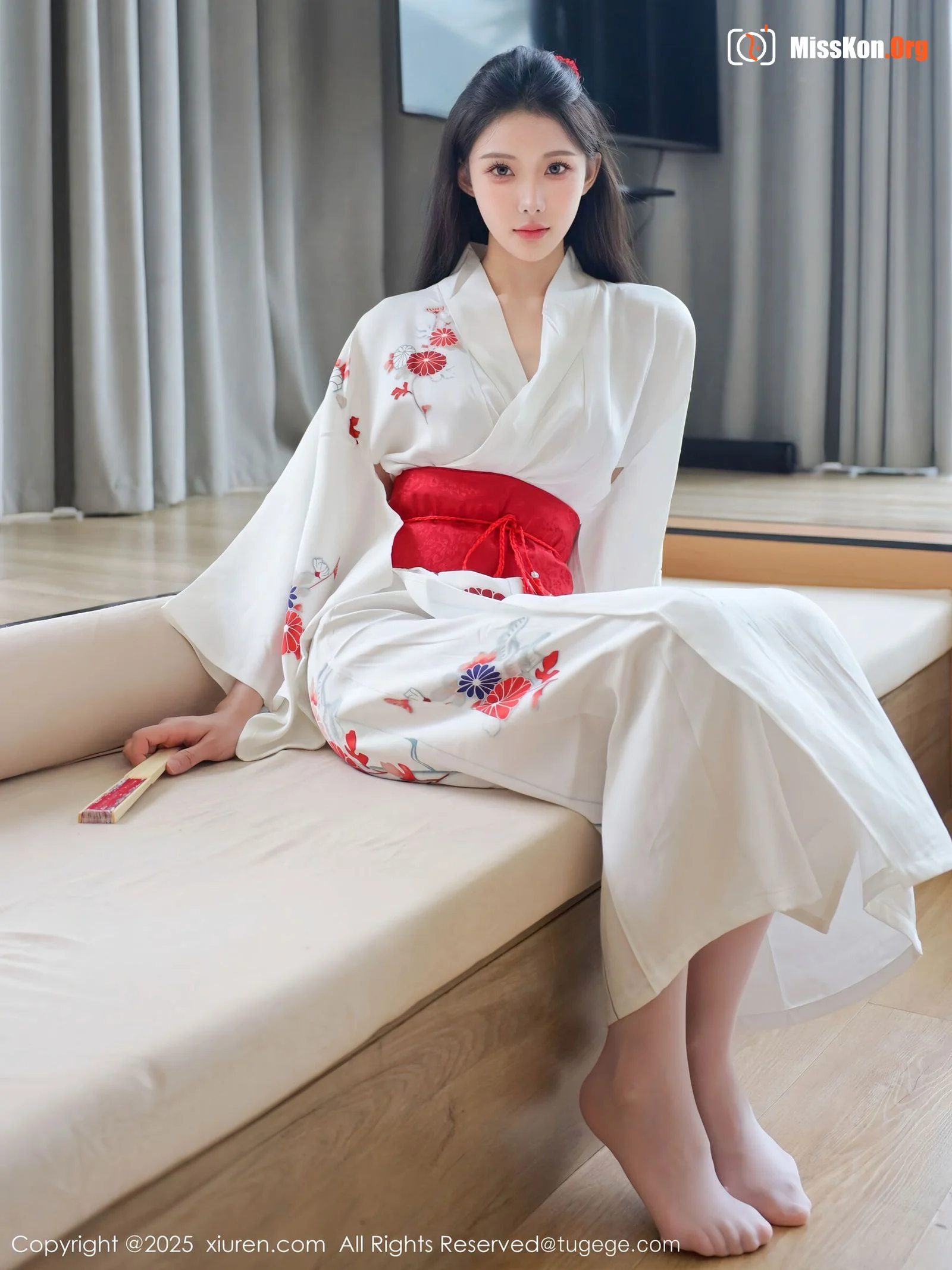 Li Shuanger - Photo 6