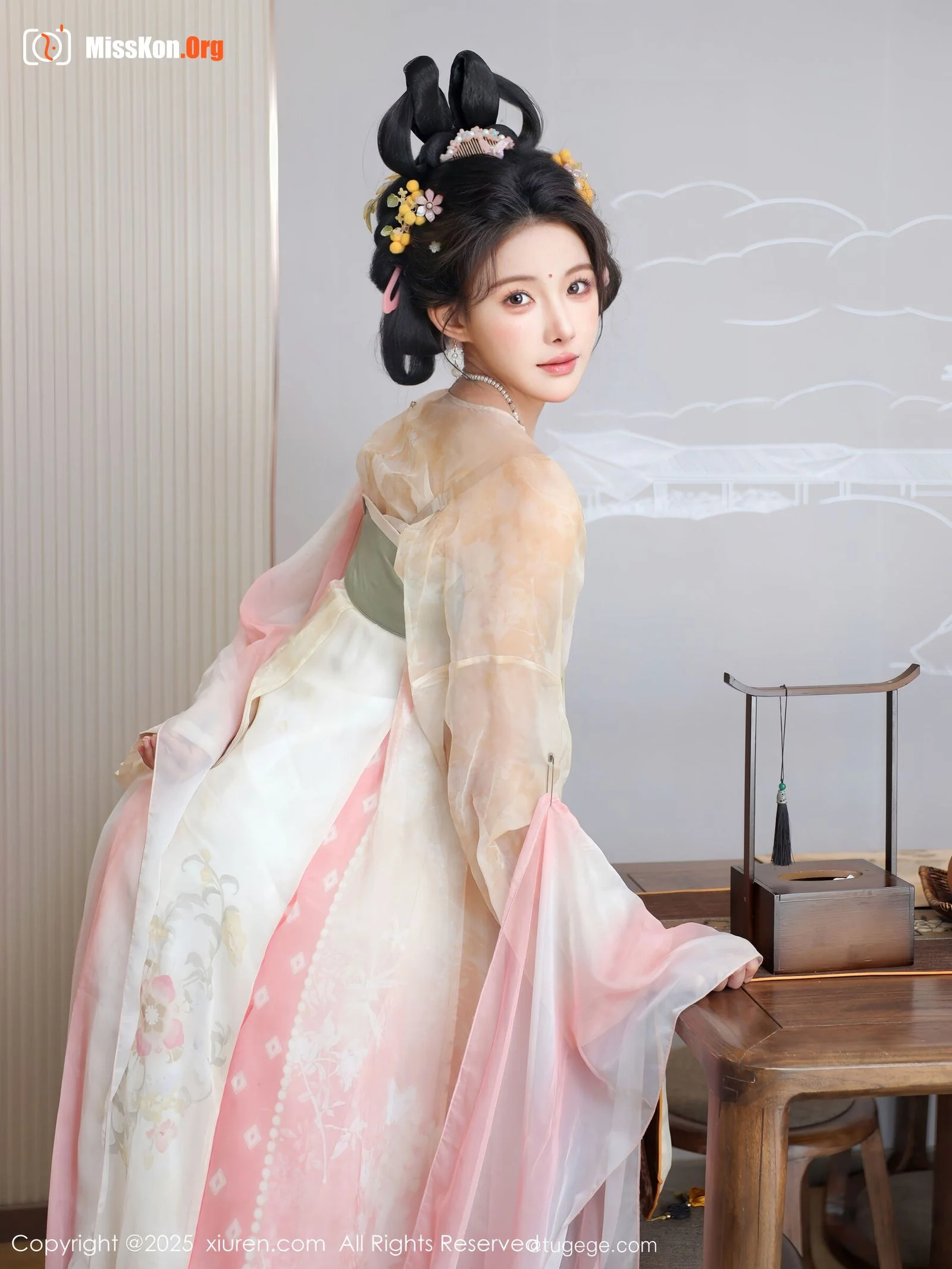 Li Shuanger - Photo 10