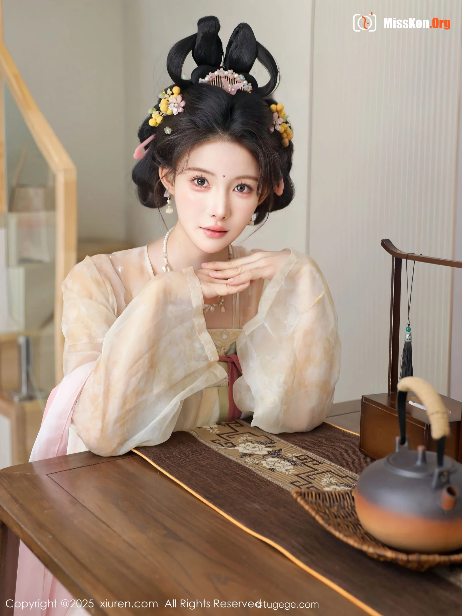 Li Shuanger - Photo 15