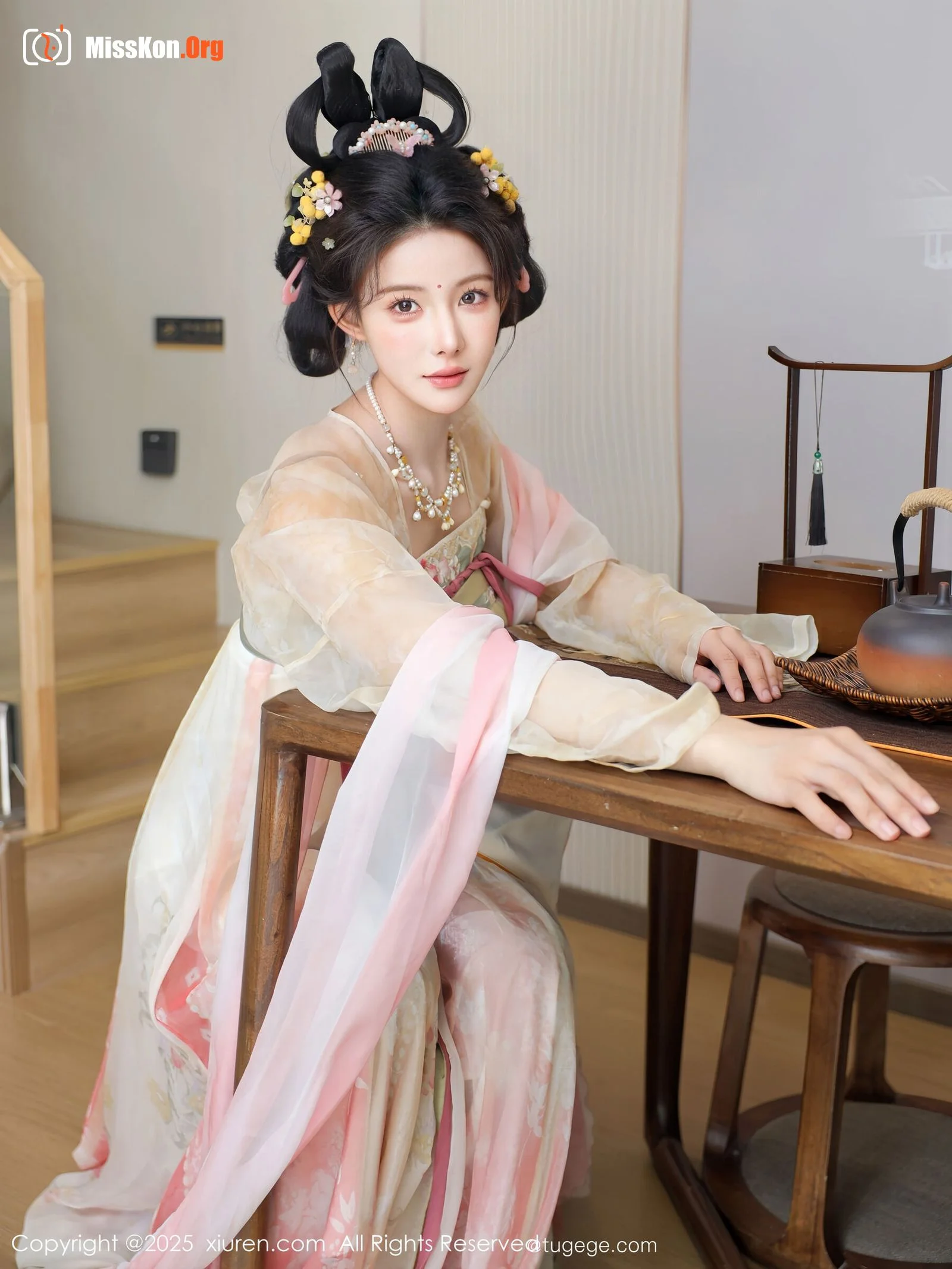 Li Shuanger - Photo 19