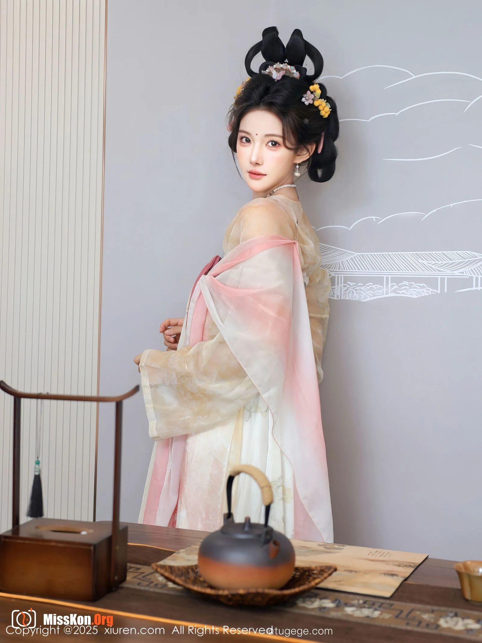 Li Shuanger - Photo 7