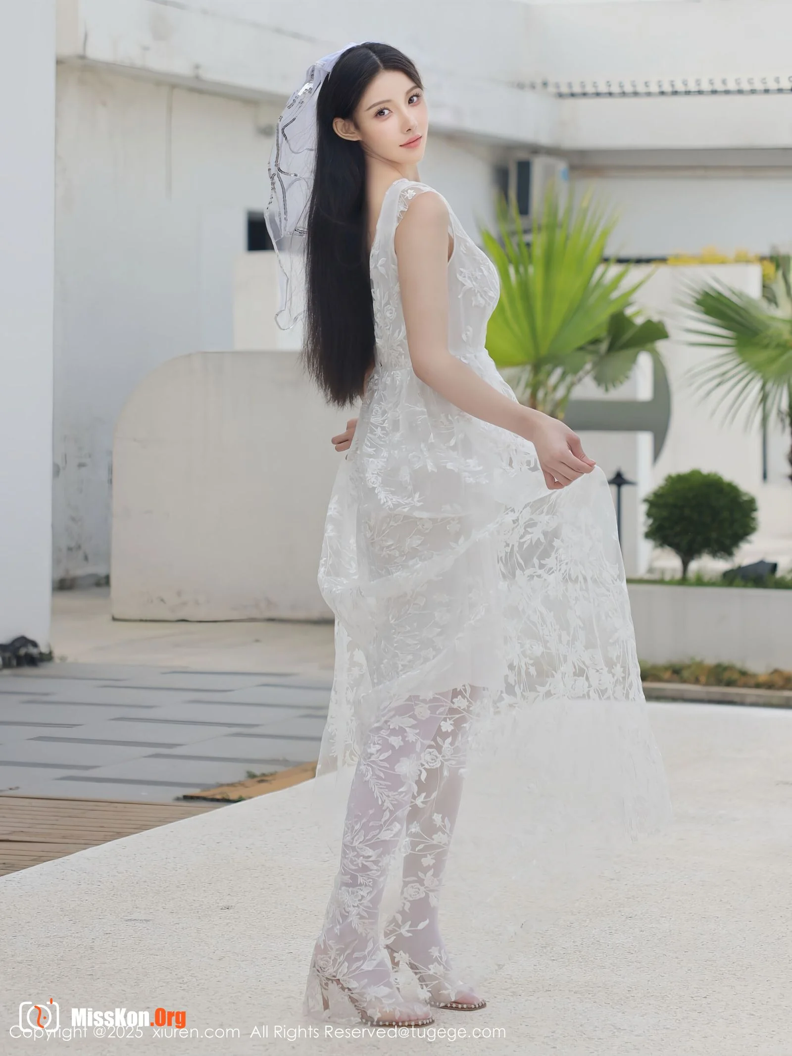 Li Shuanger - Photo 22