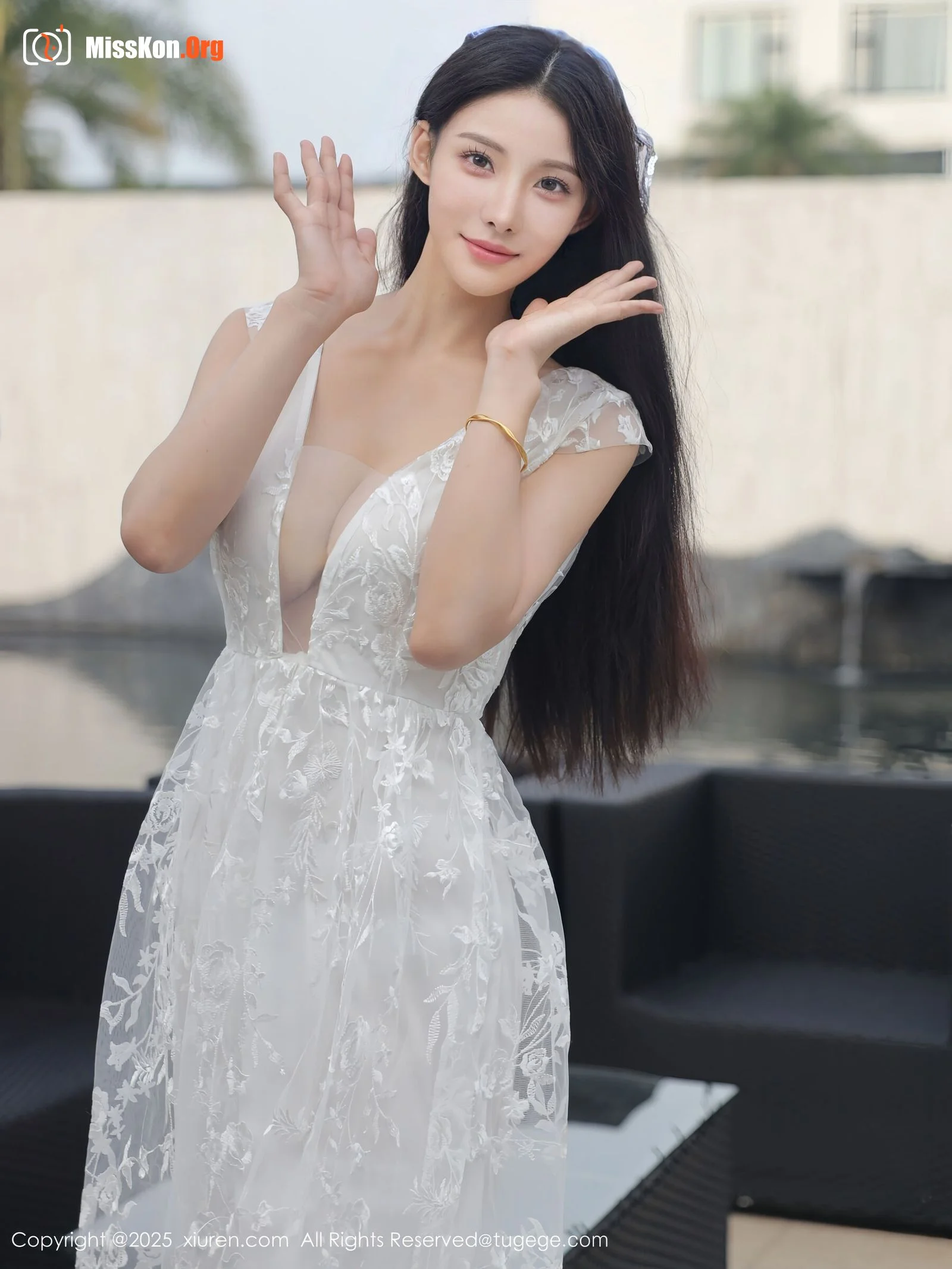 Li Shuanger - Photo 23