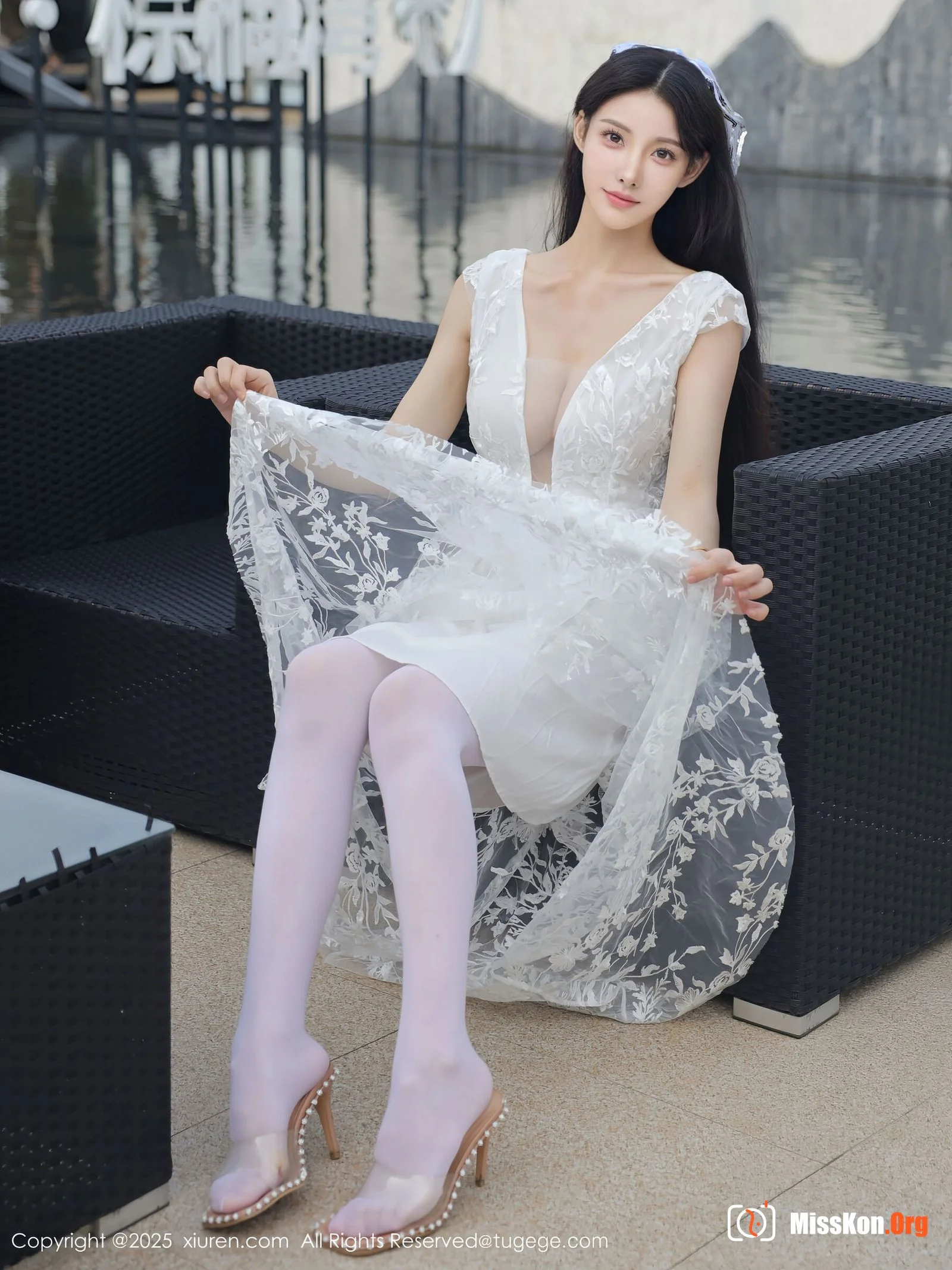 Li Shuanger - Photo 24