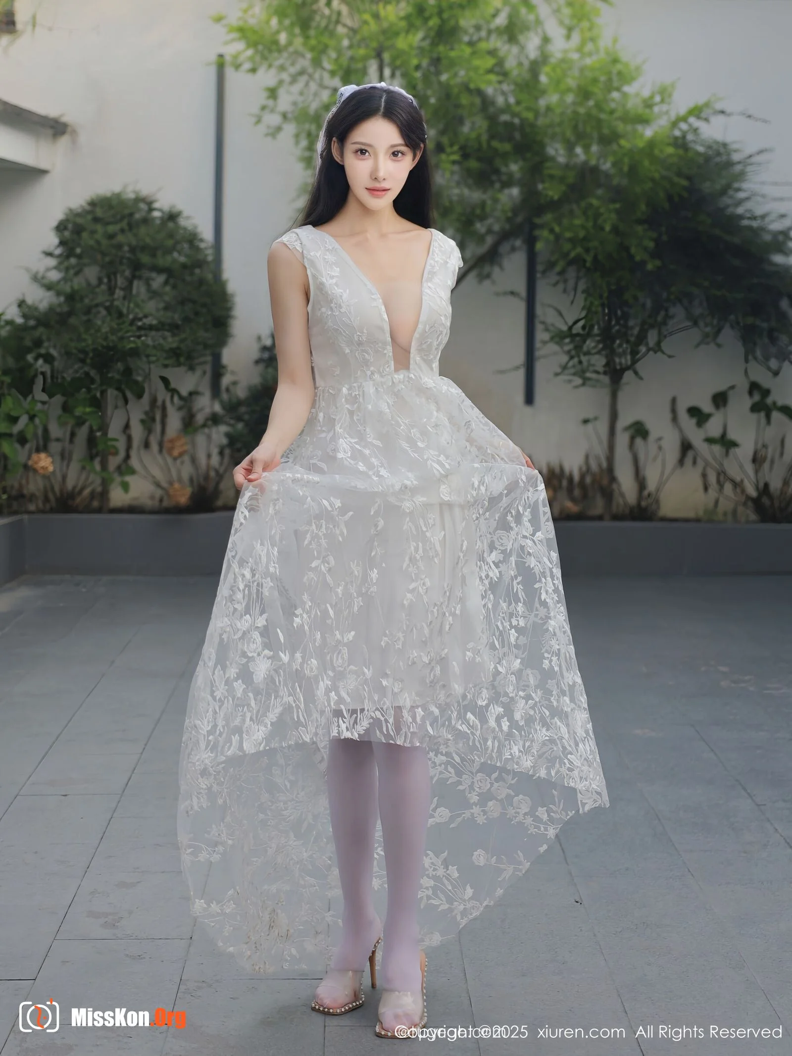 Li Shuanger - Photo 43