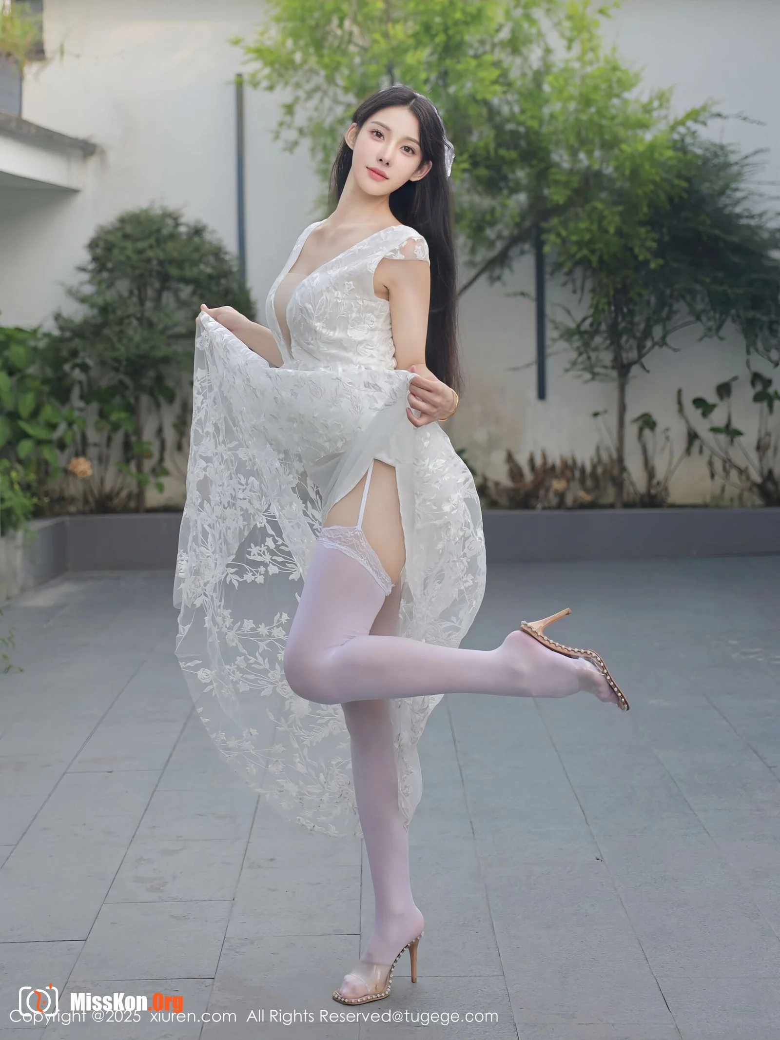 Li Shuanger - Photo 44
