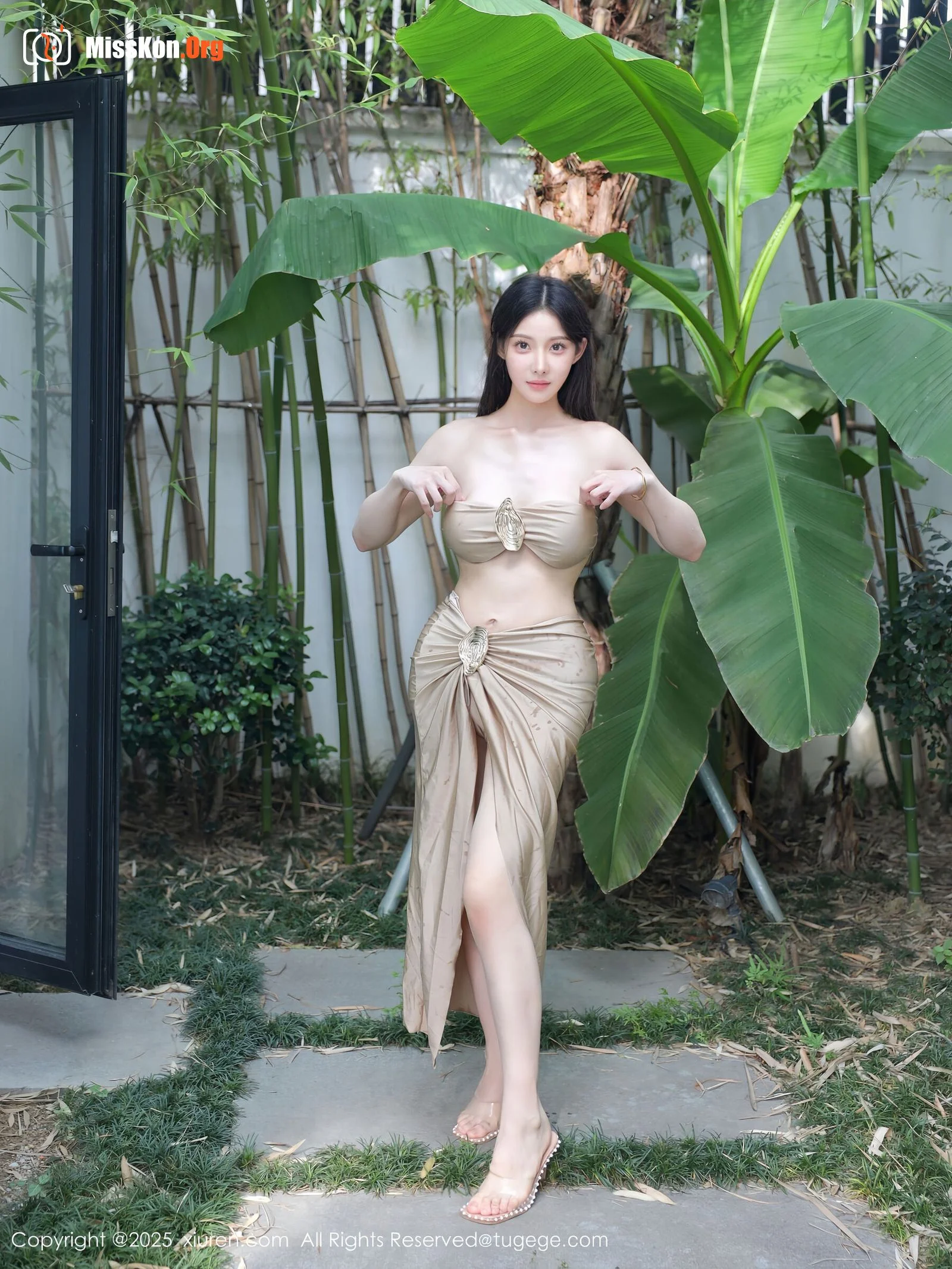 Li Shuanger - Photo 28