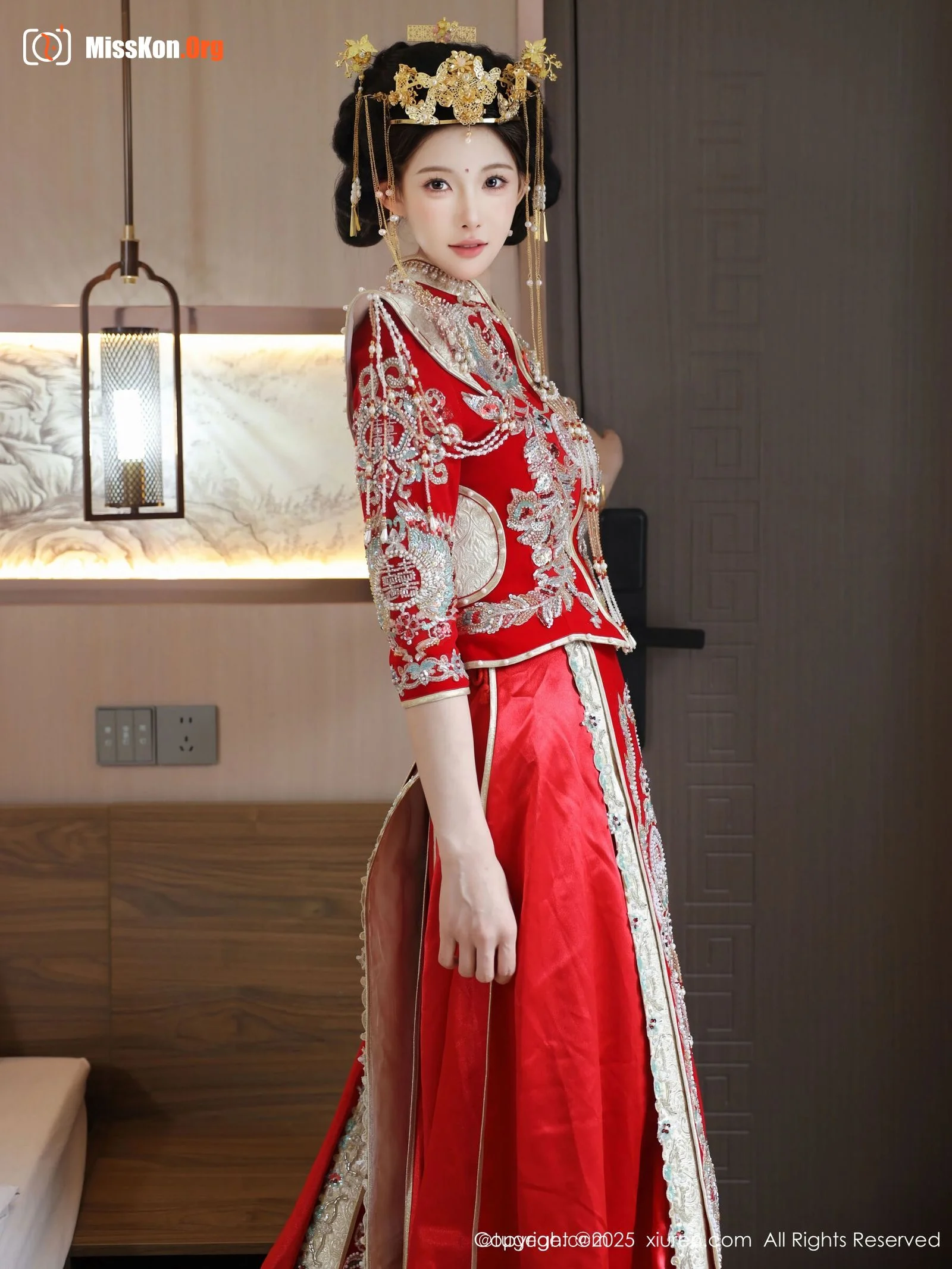 Li Shuanger - Photo 11