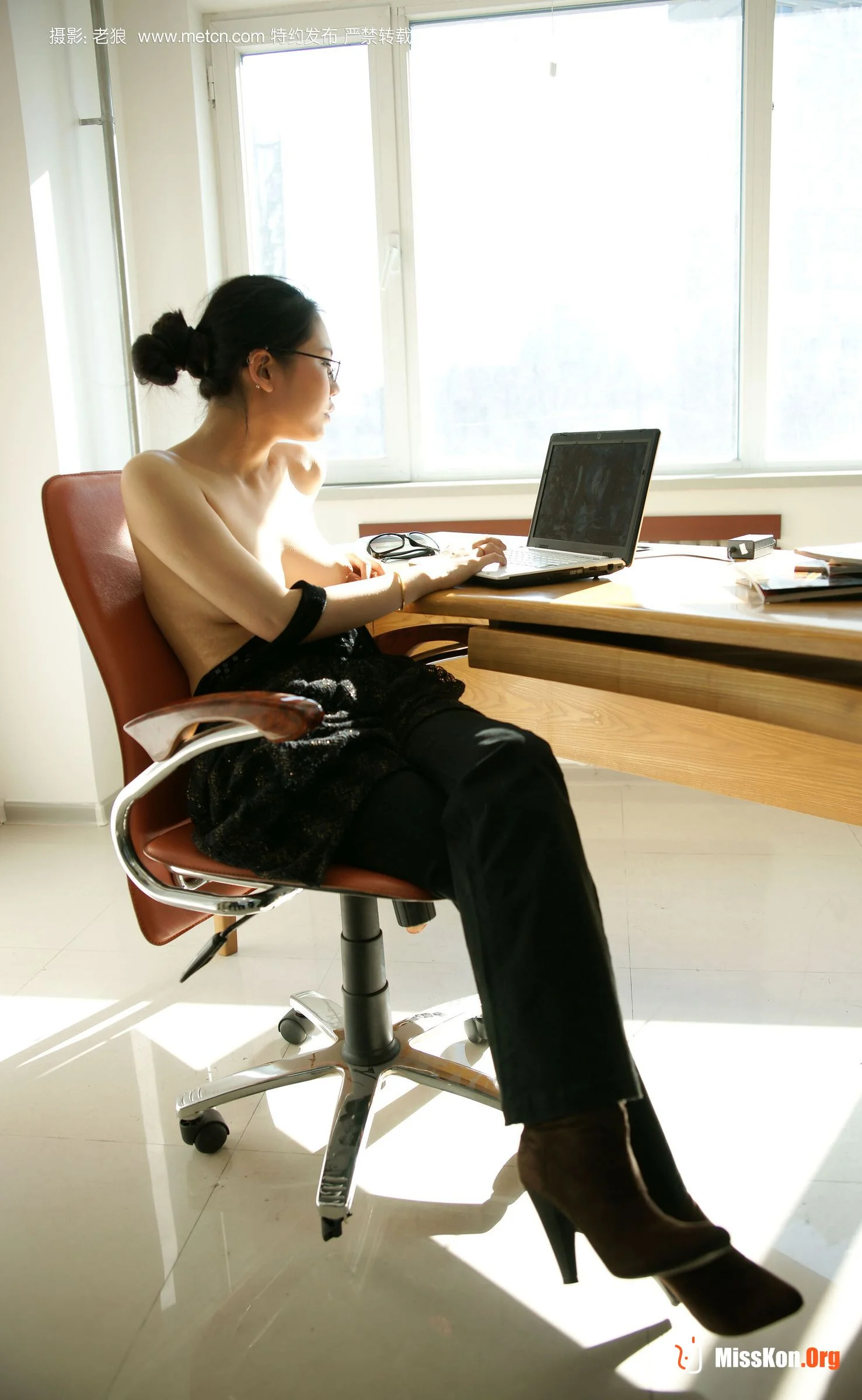 Li Xian: Office Light (2009-03-18) - Photo 3