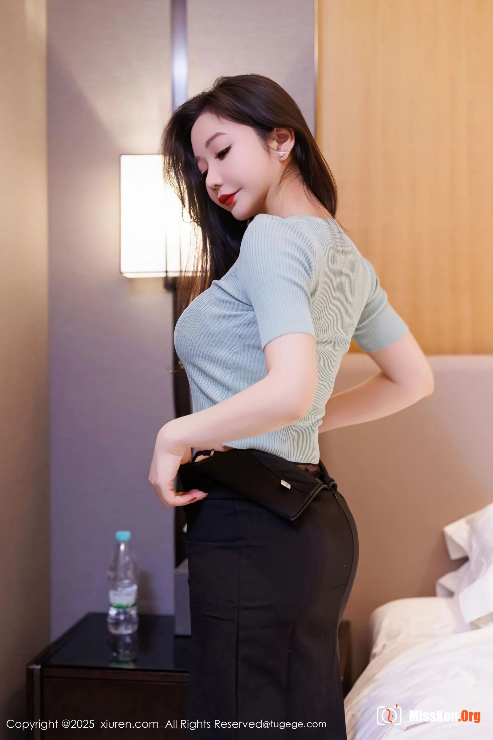 Li Yanxi - Photo 11