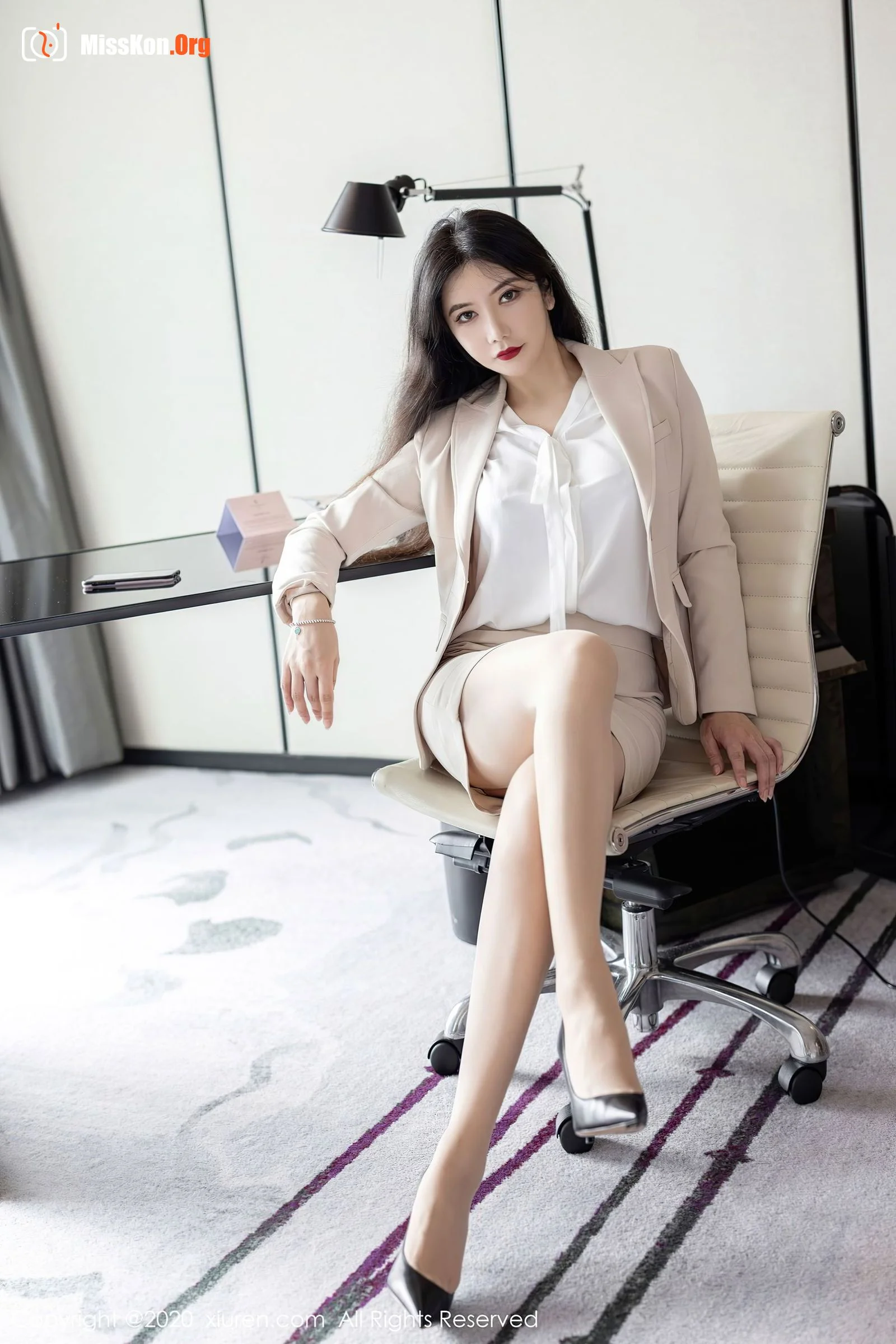 Li Yanxi - Photo 2