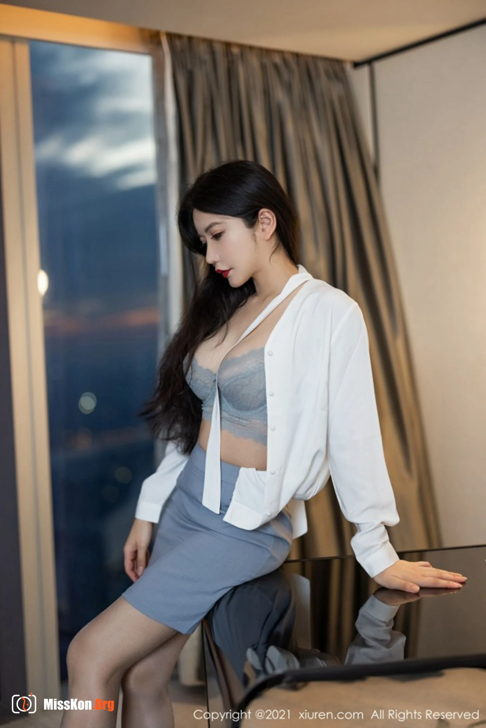 Li Yanxi - Photo 12