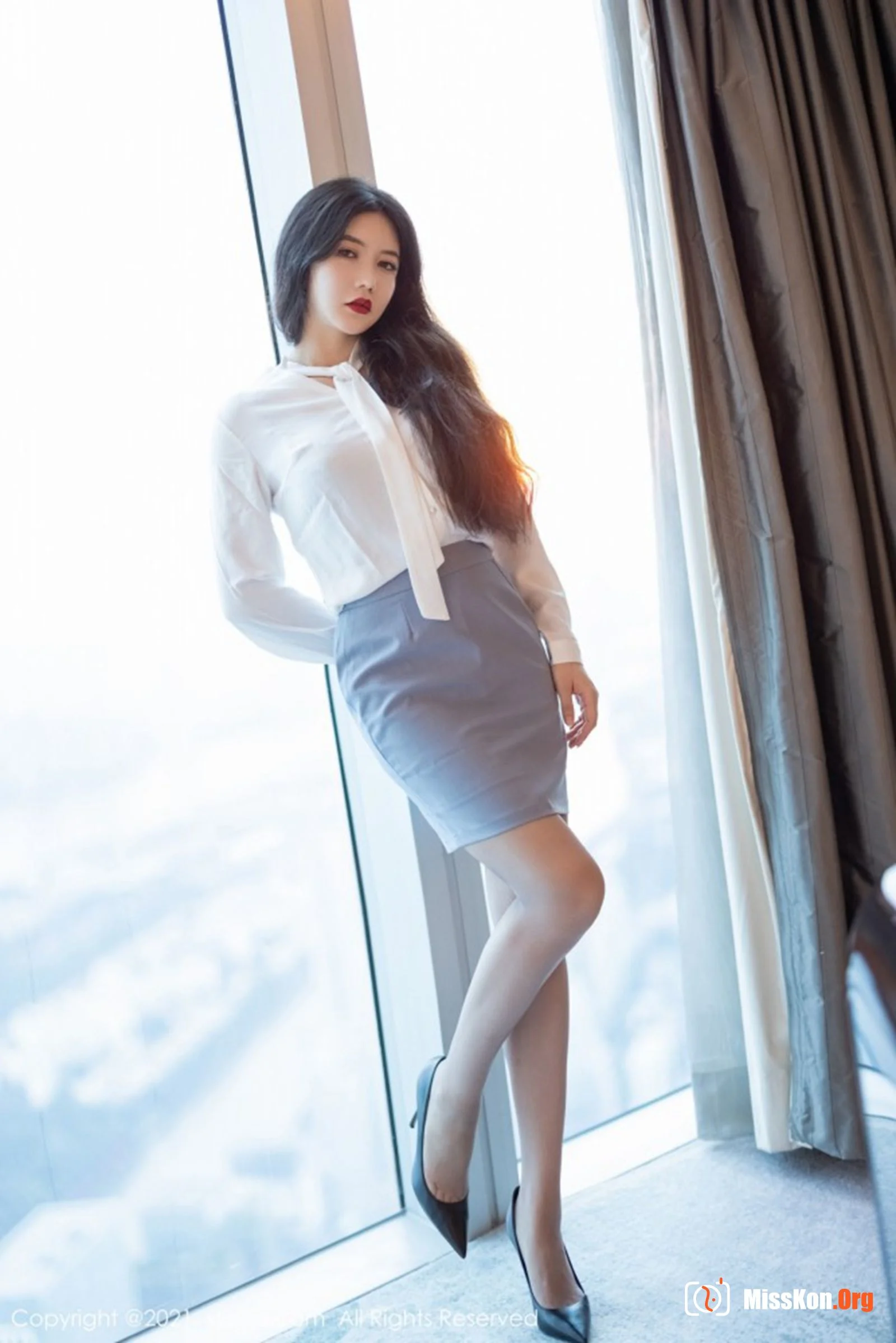 Li Yanxi - Photo 5