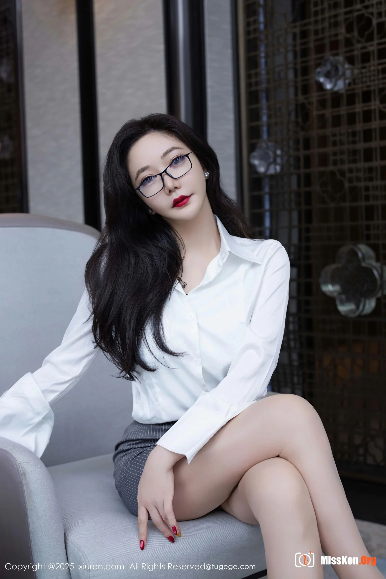 Li Yanxi - Photo 13