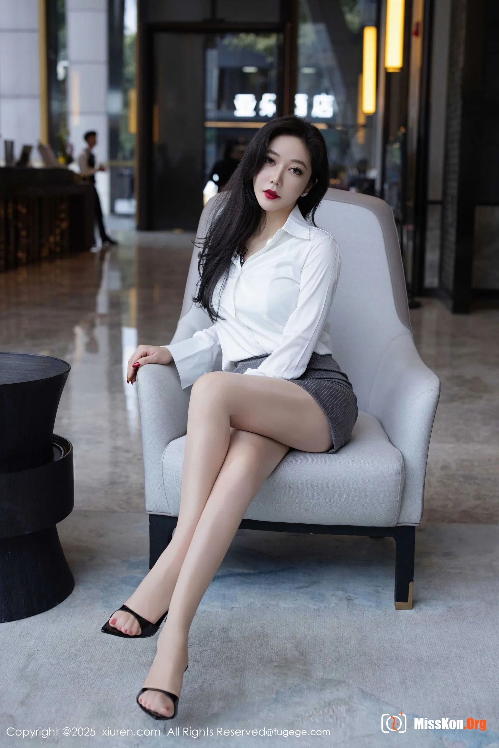 Li Yanxi - Photo 7
