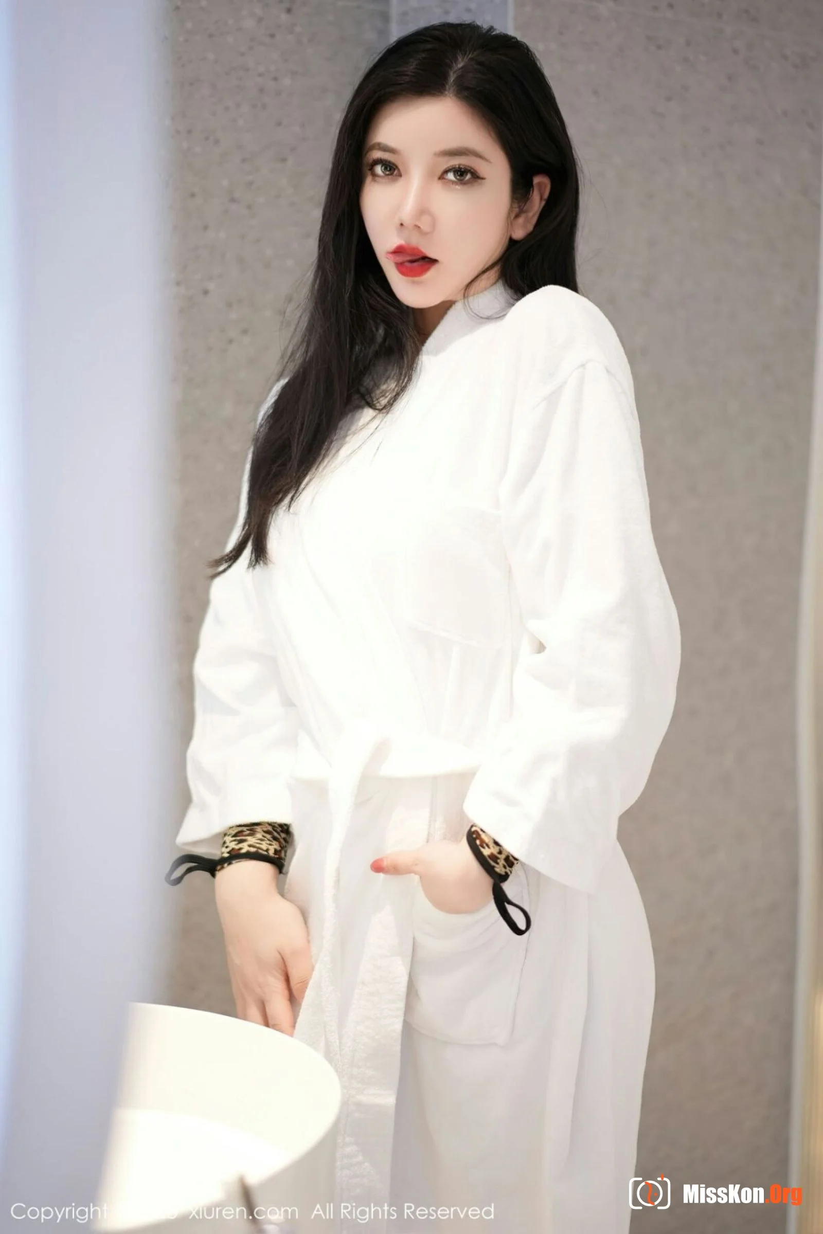 Li Yanxi - Photo 3