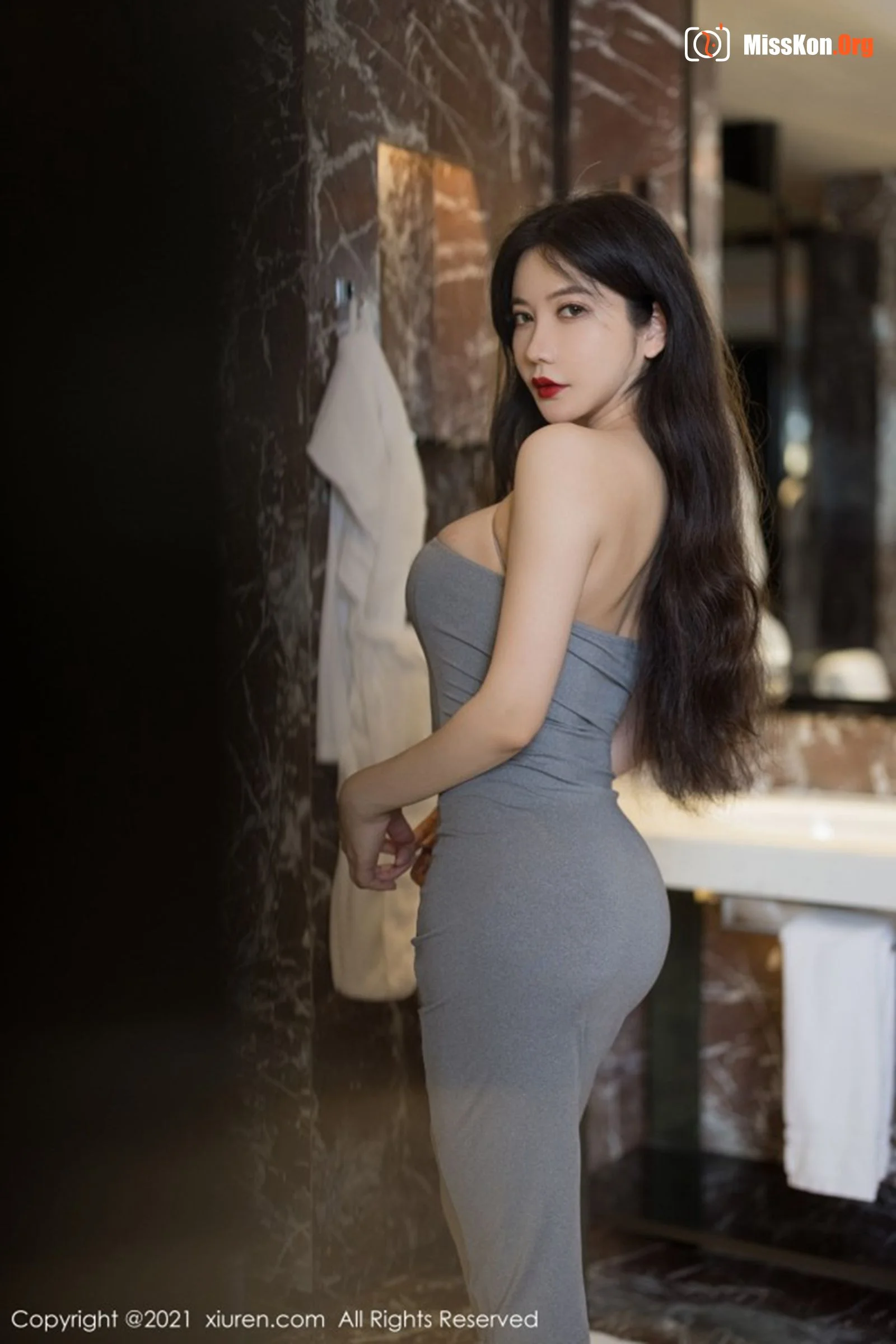 Li Yanxi - Photo 13