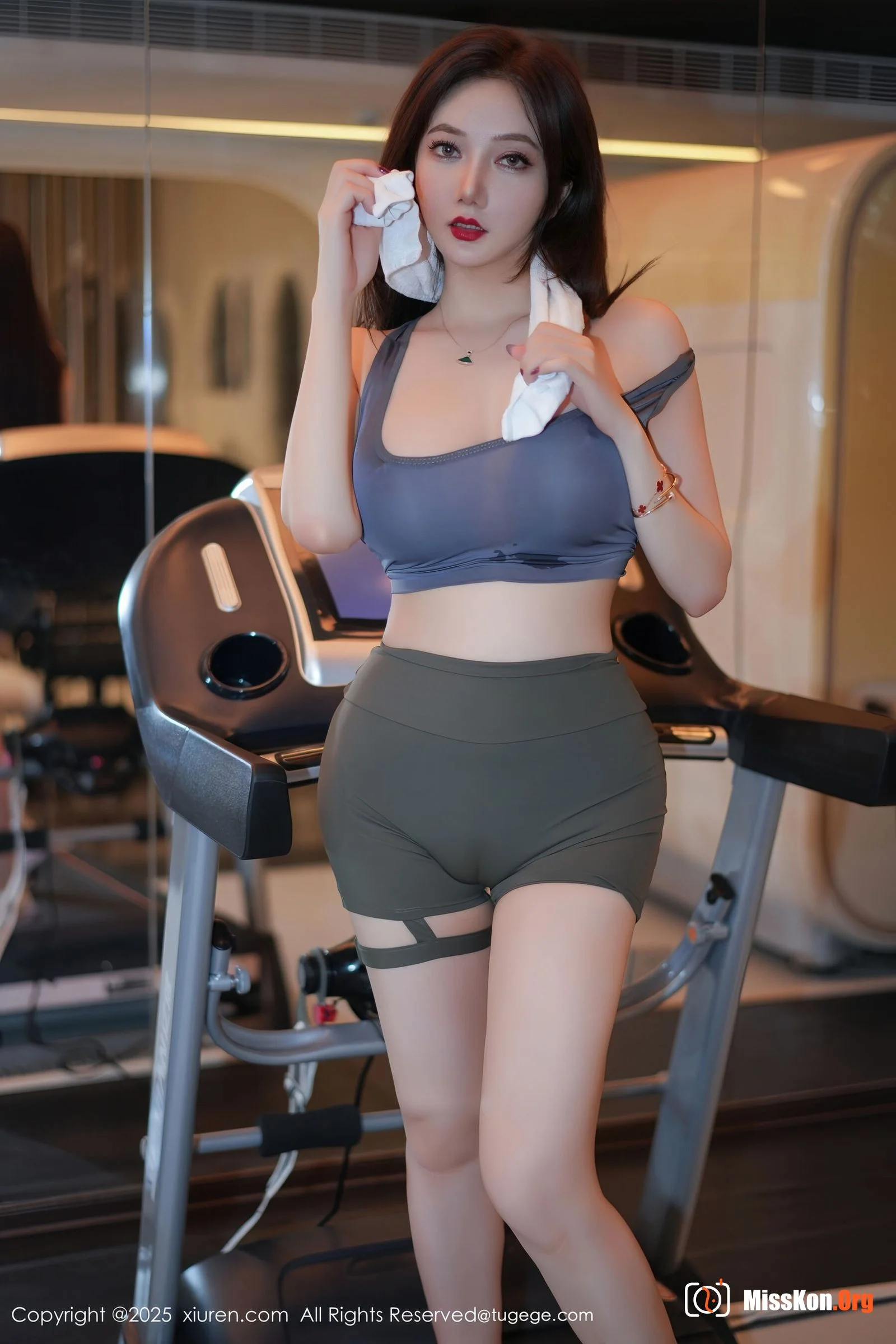 Li Yanxi - Photo 26