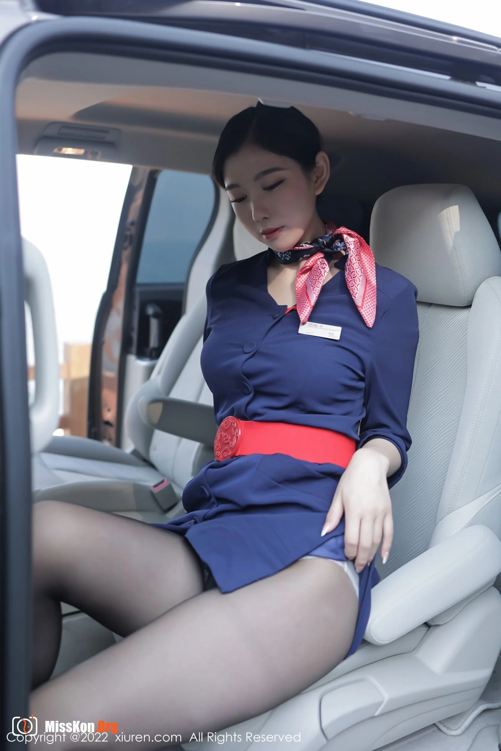 Li Yarou - Photo 4