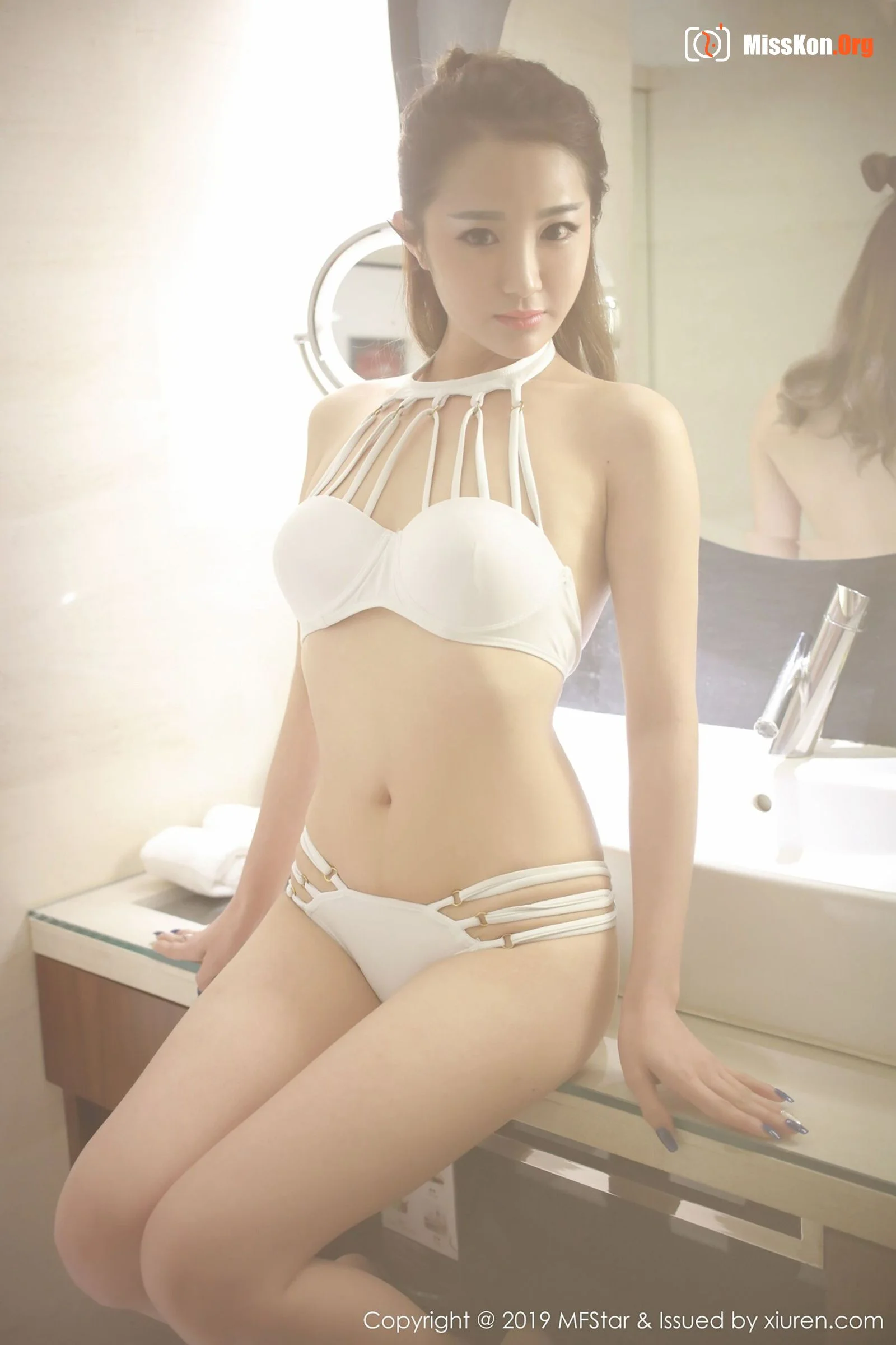 Liang Ying - Photo 4