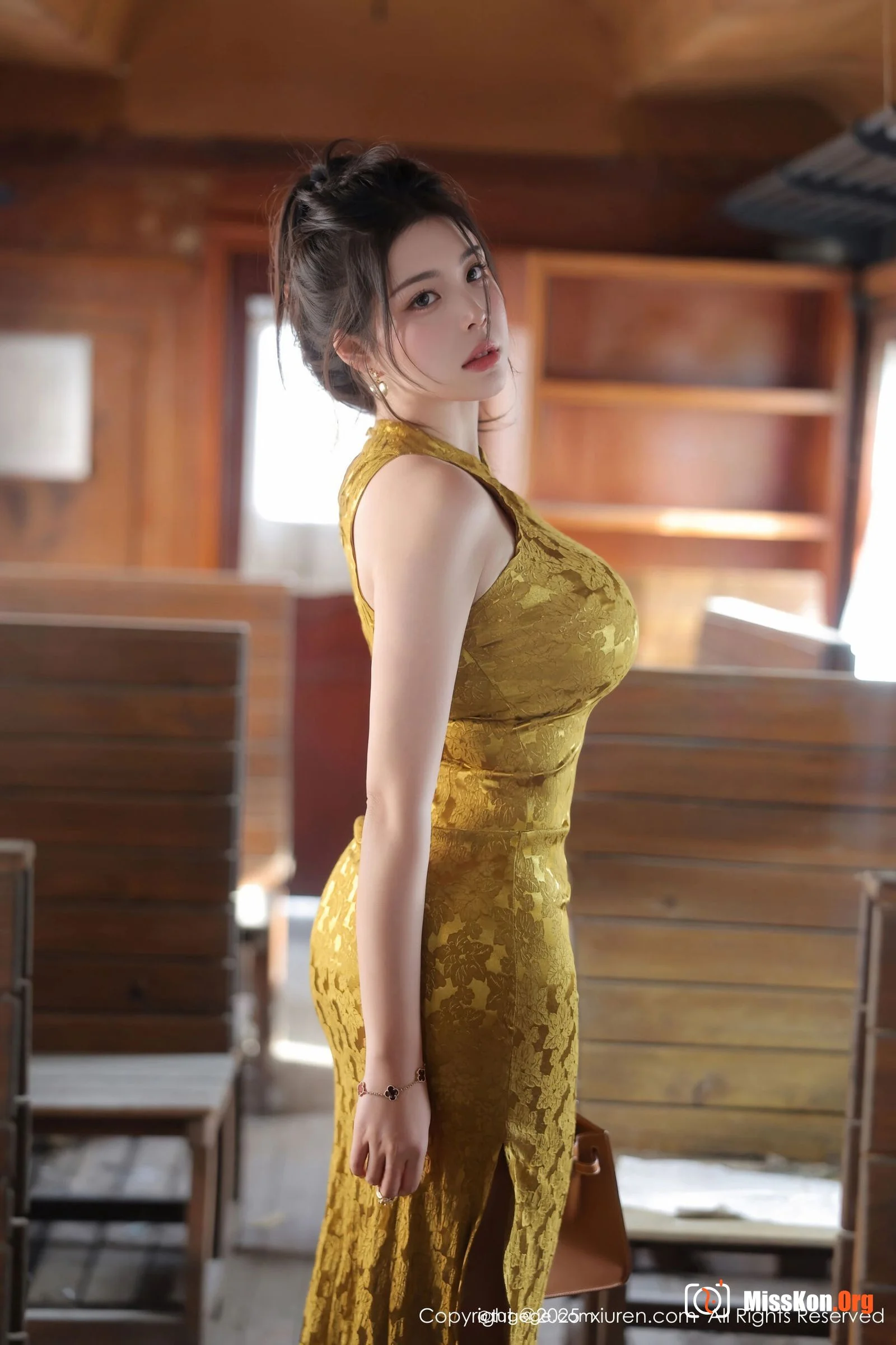Lin Ruofan F - Photo 5