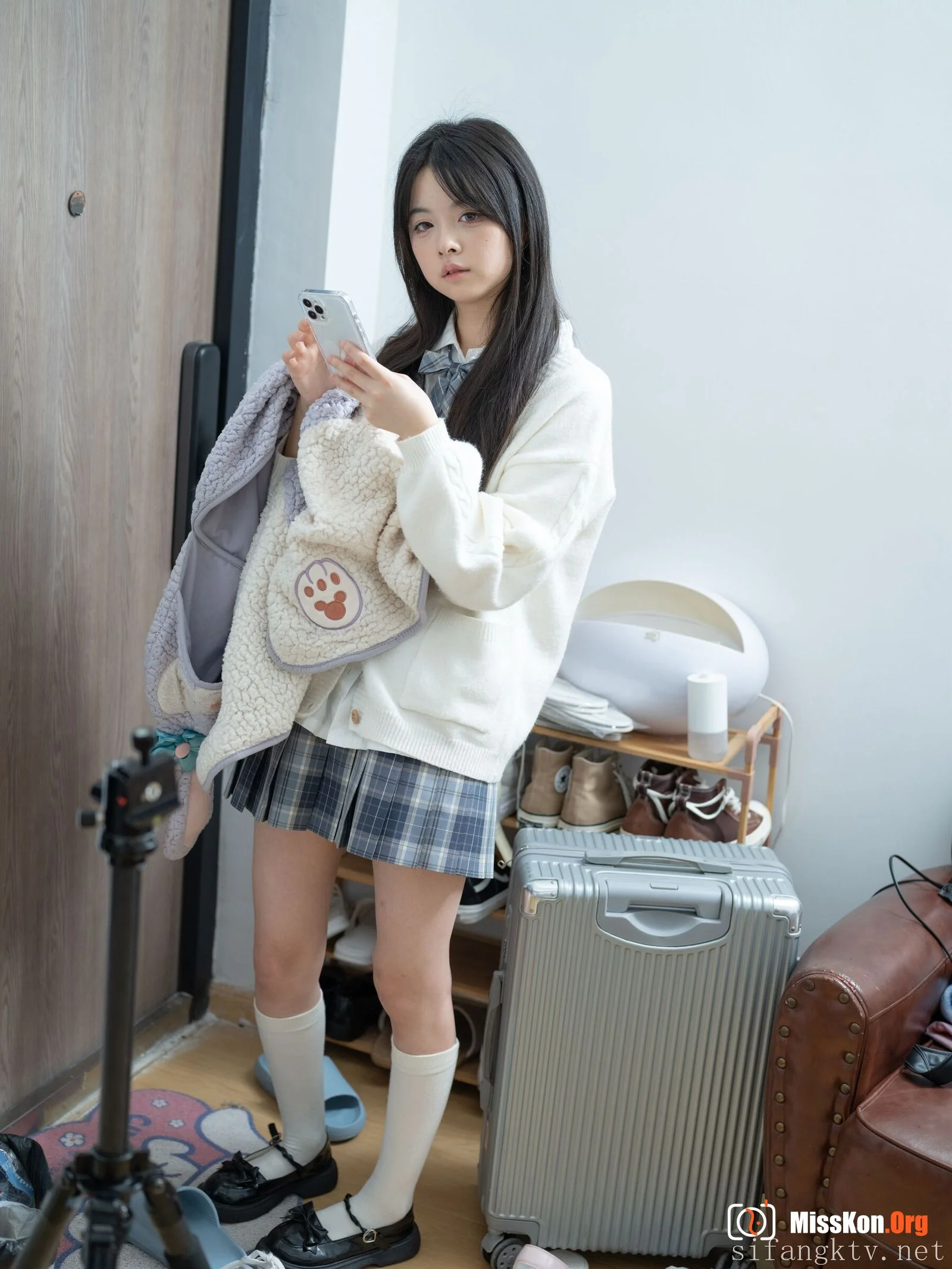 Lin Shuci: Maid bondage - Photo 11