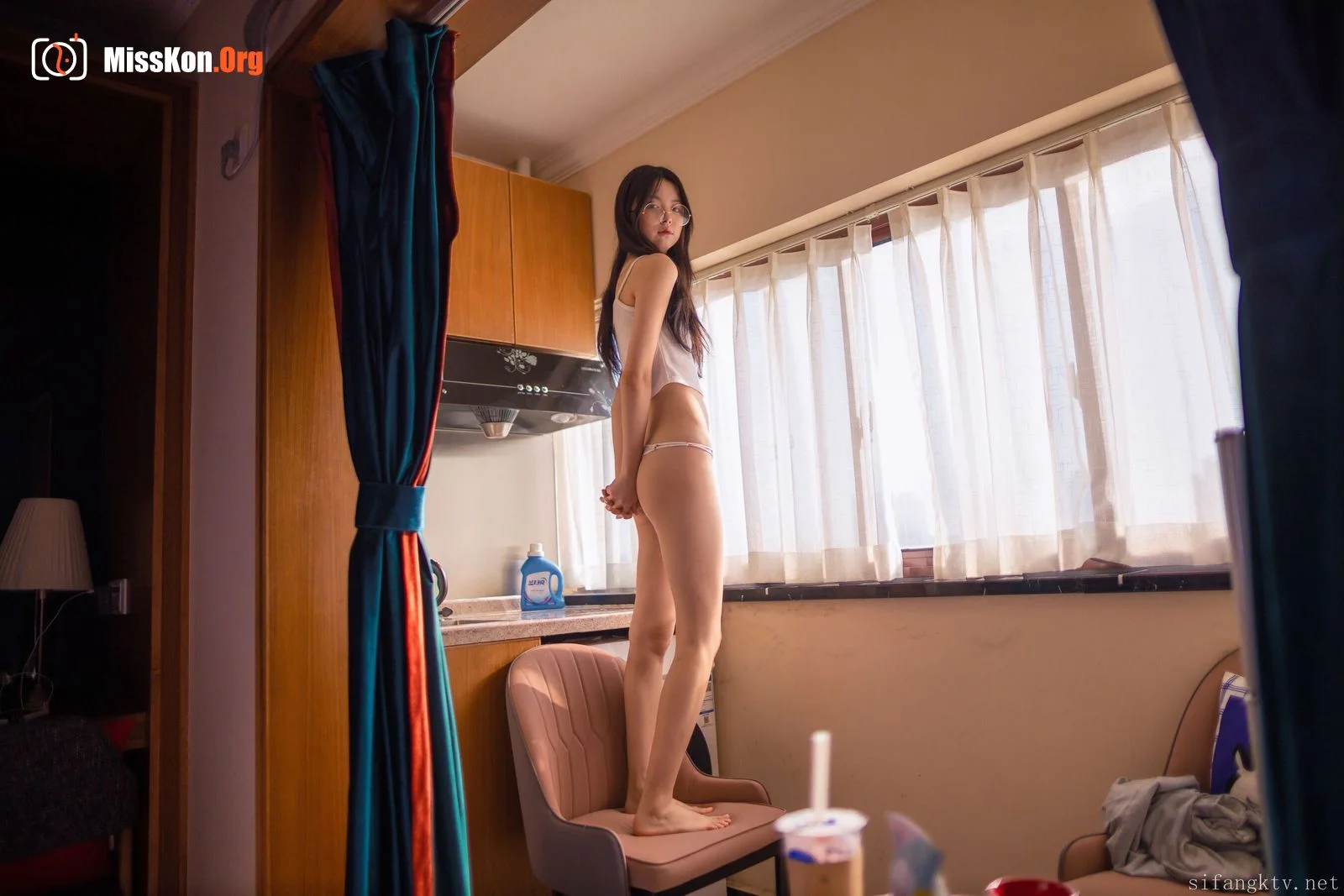 Lin Shuci: Transparent underwear - Photo 2