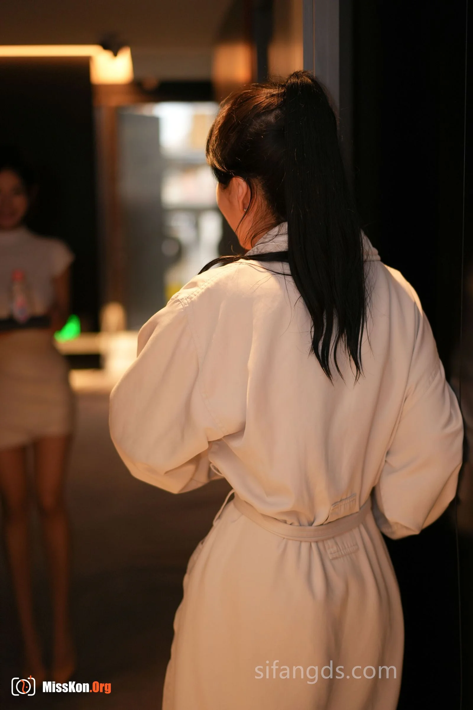 Lin Youyi & Tan Xiaoling: Internal leakage - Photo 2