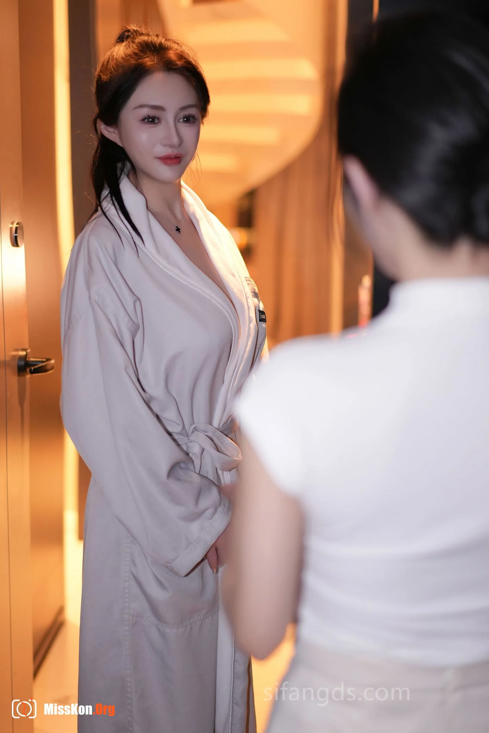 Lin Youyi & Tan Xiaoling: Internal leakage - Photo 4