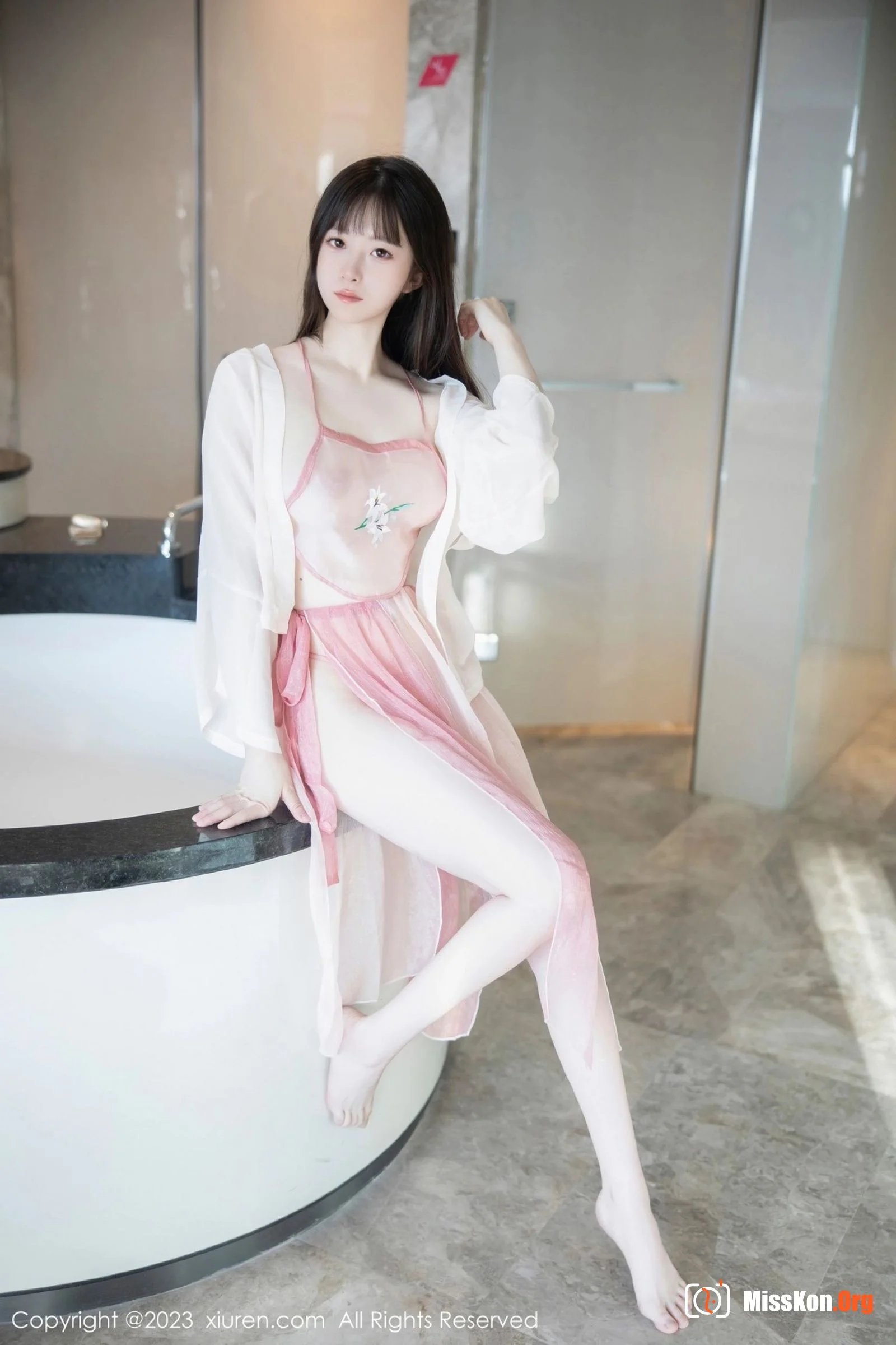 Lin Youyou - Photo 12