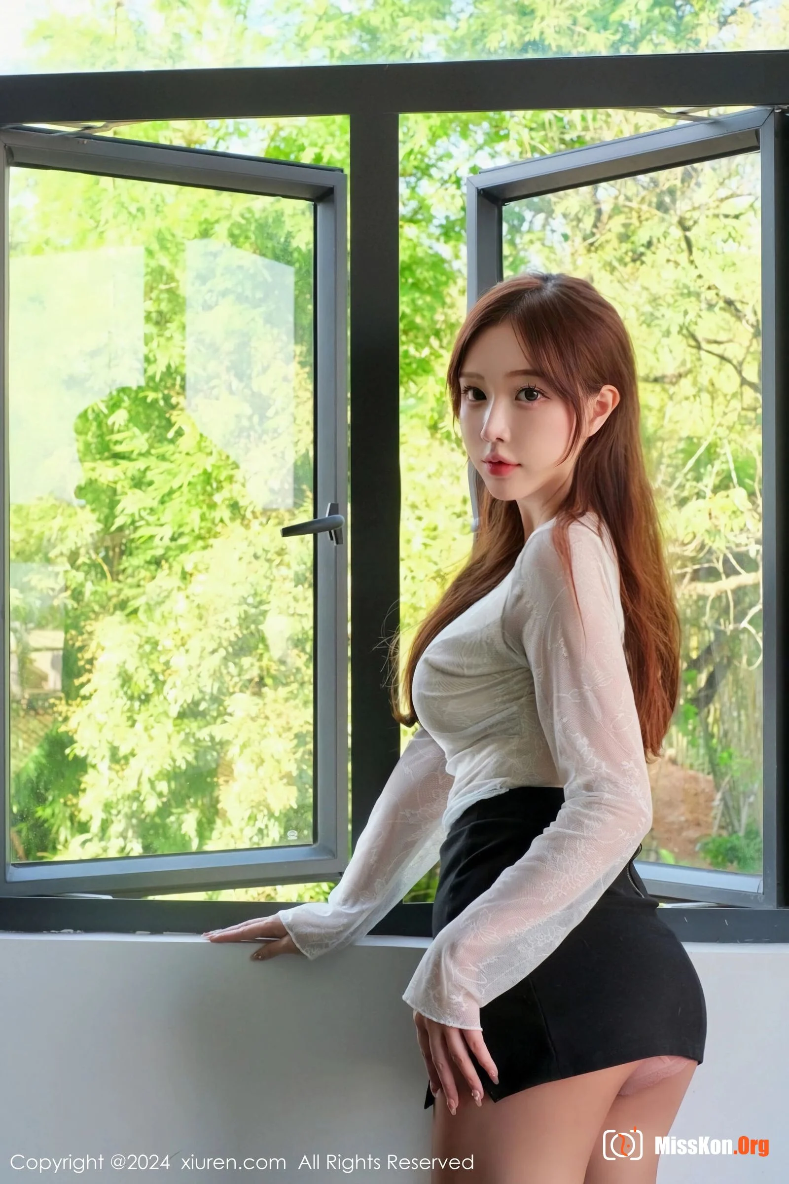 LindaLinda - Photo 4
