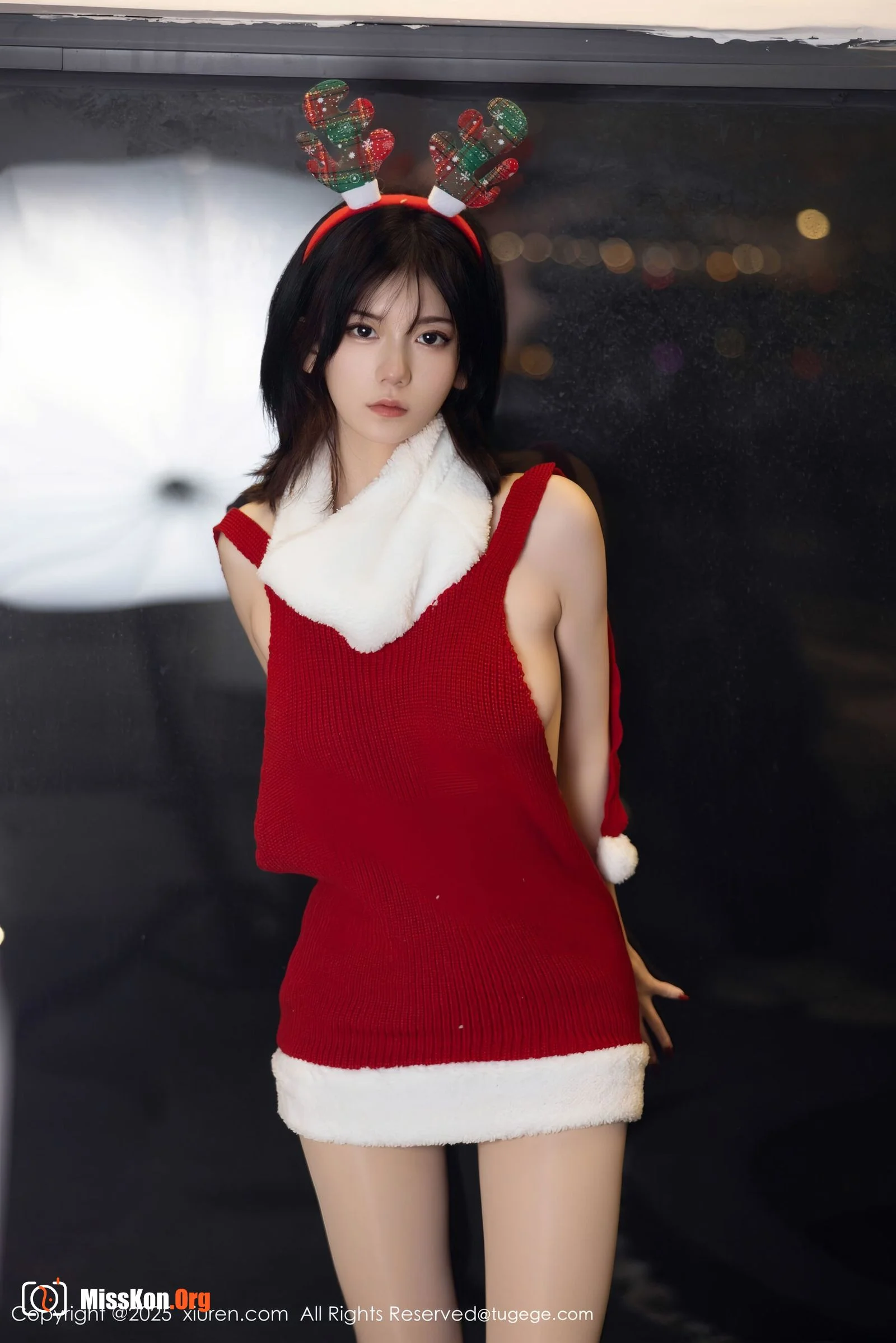Ling Qiqi - Photo 4