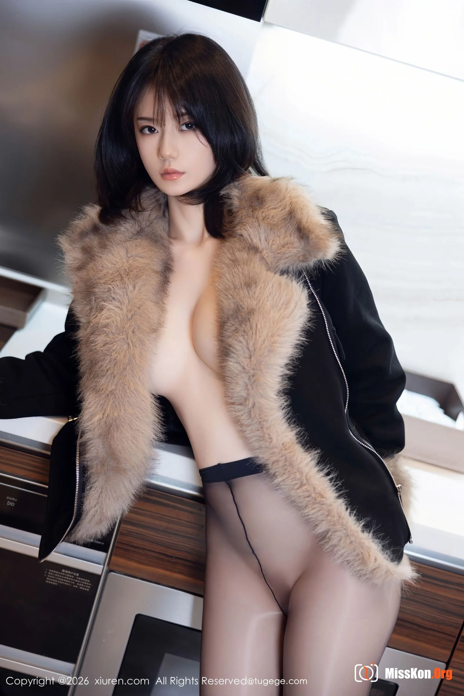 Ling Qiqi - Photo 2