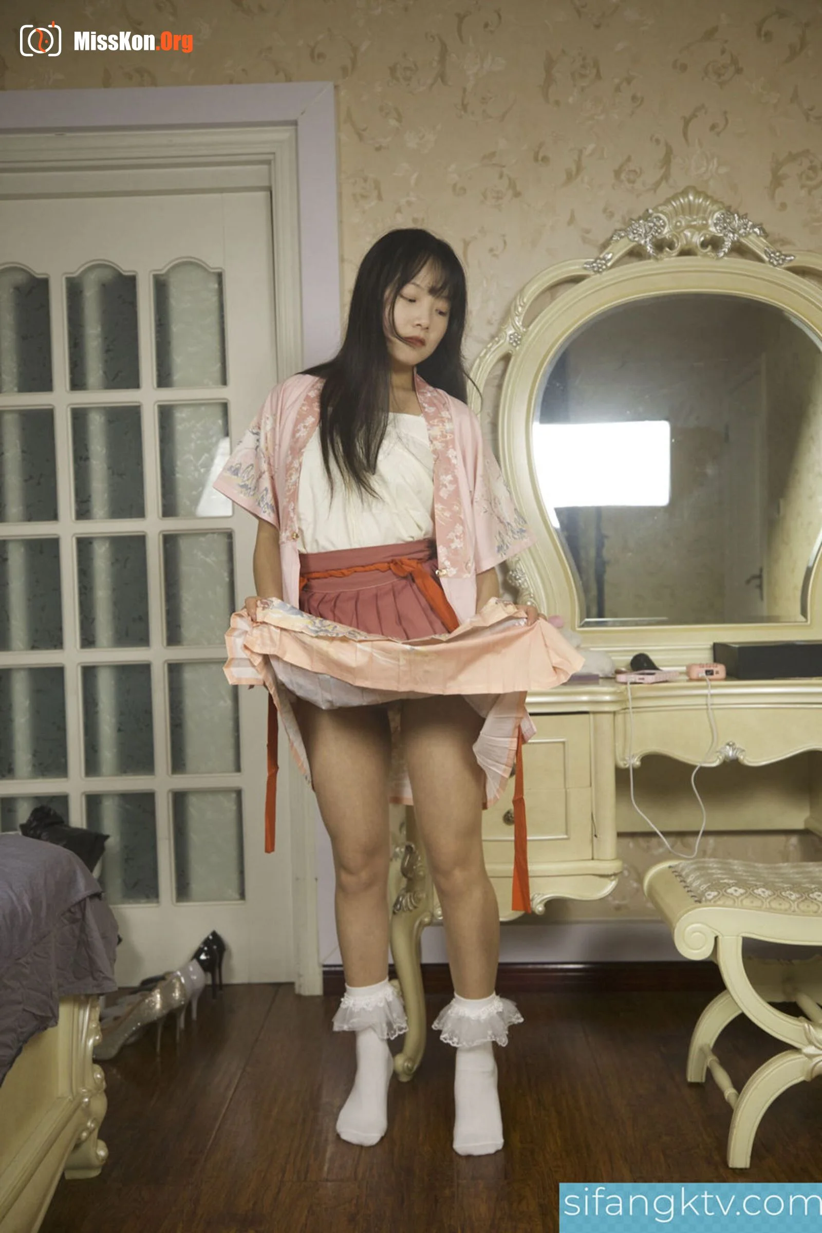Lingwei: Hanfu - Photo 3