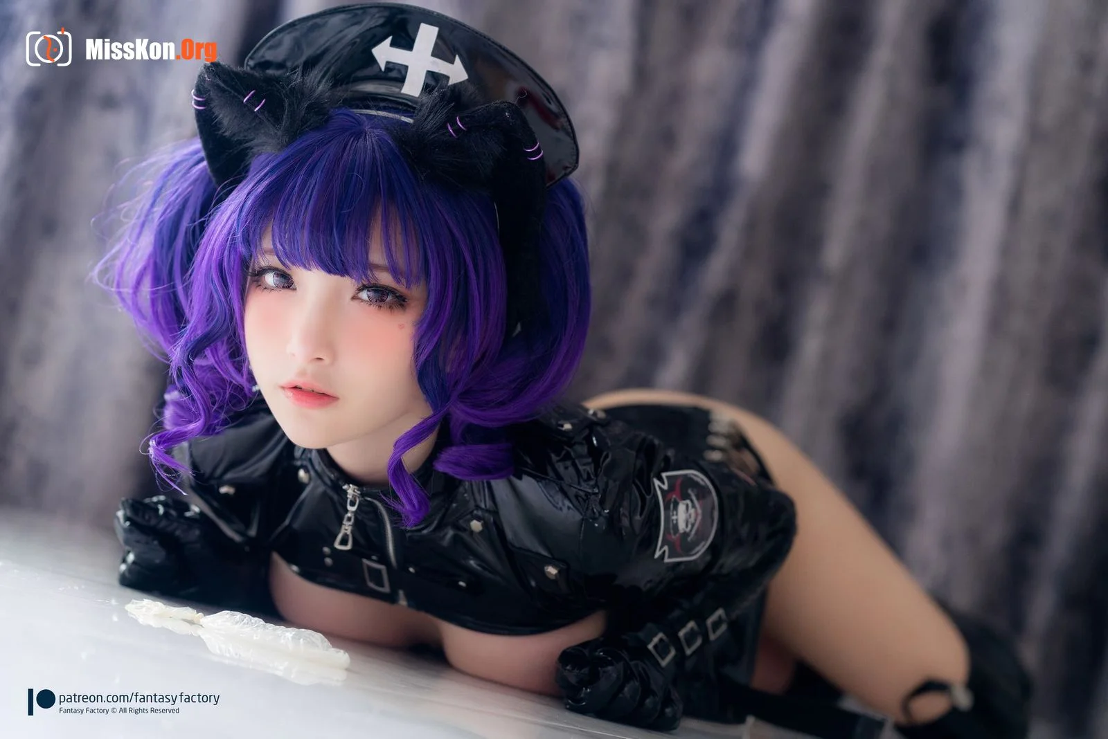 Little Ding: Black Cat Nurse - Photo 4