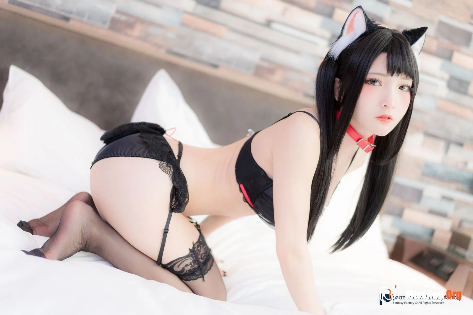 Little Ding: Black cat underwear - Photo 17