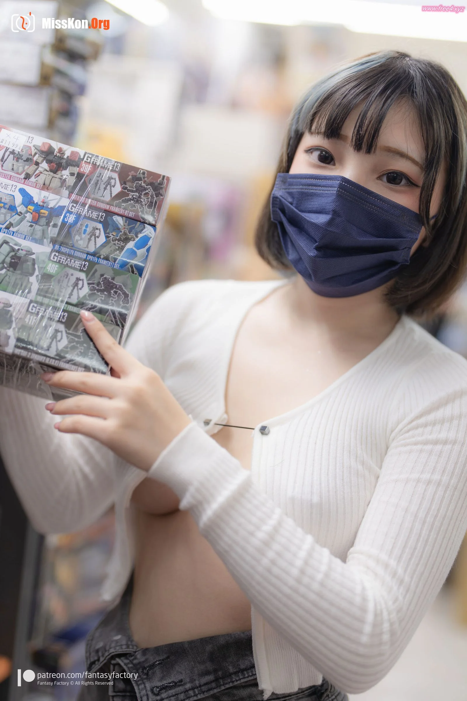 Little Ding: Boobs guardian - Photo 10